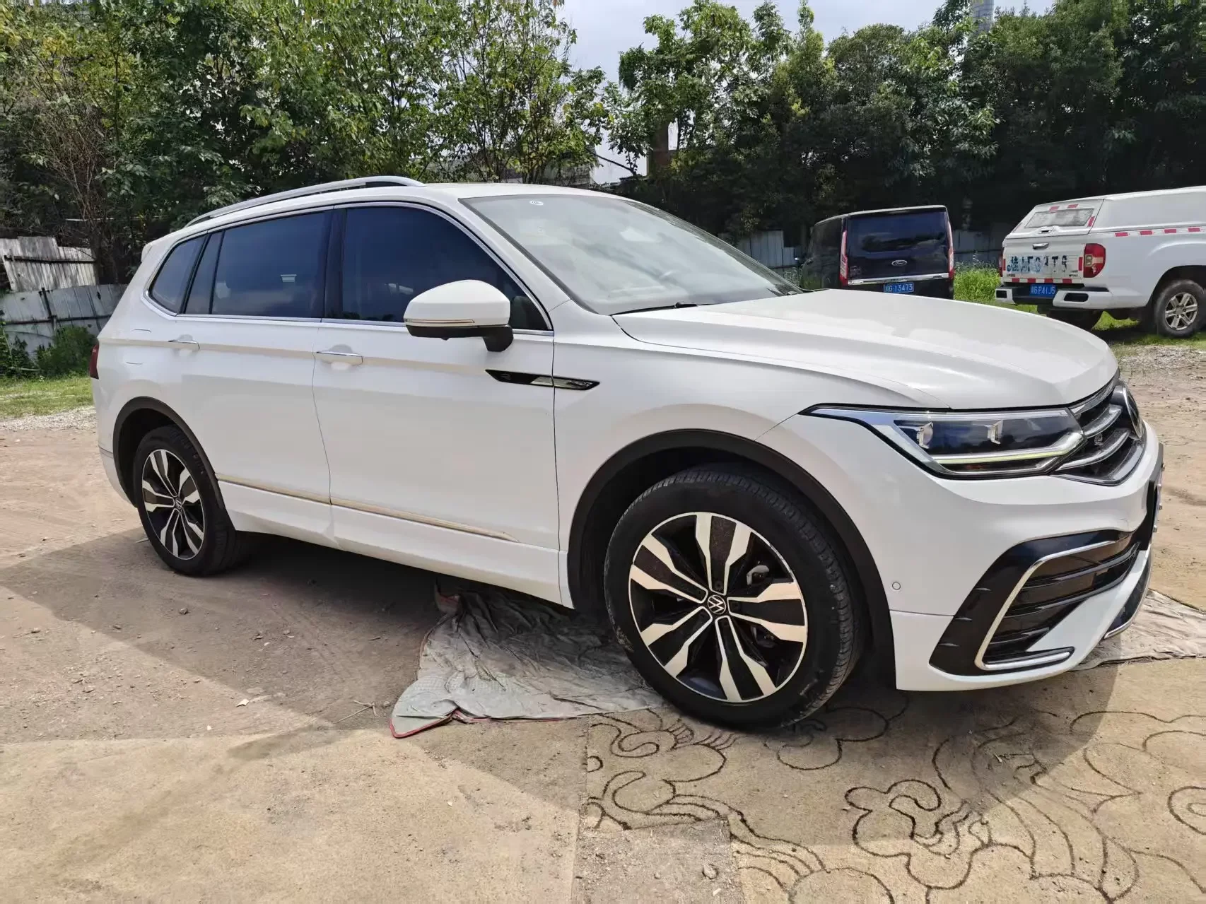 Volkswagen Tiguan L