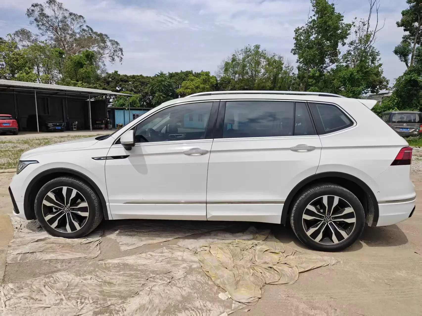 Volkswagen Tiguan L