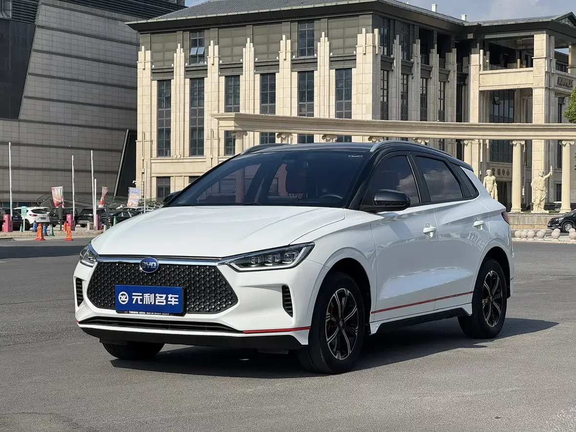 BYD e2