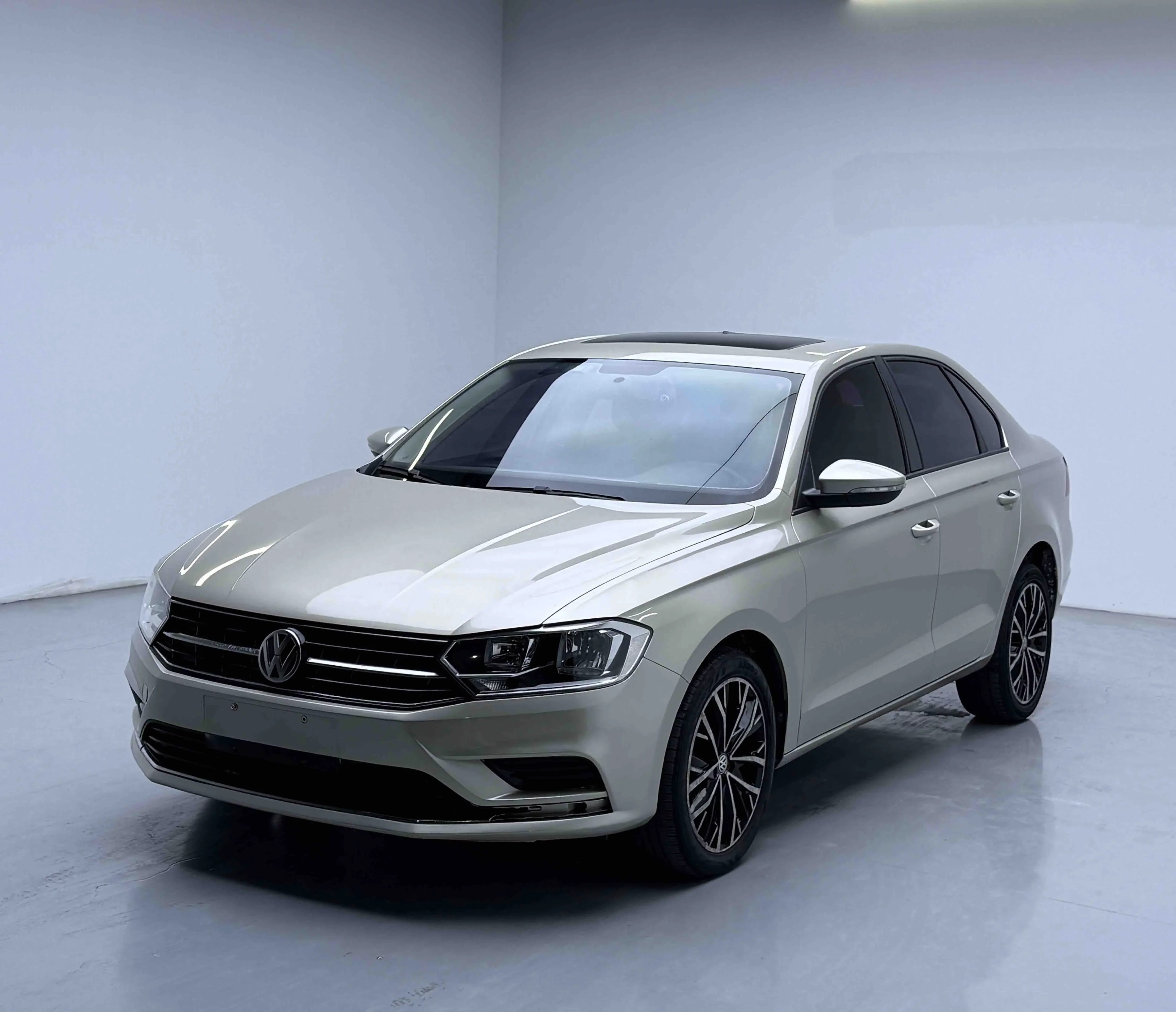 Volkswagen Bora  из Китая