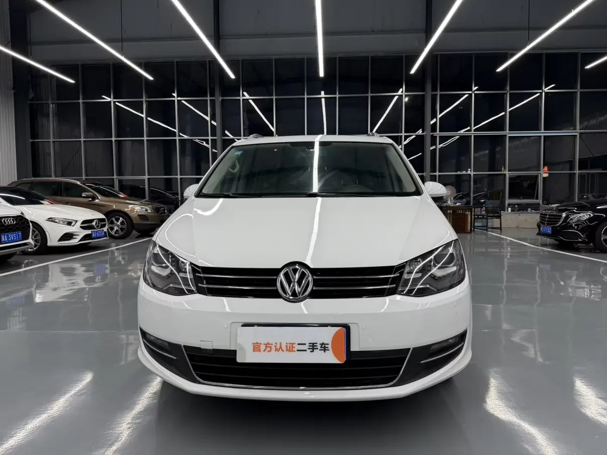 Volkswagen Sharon
