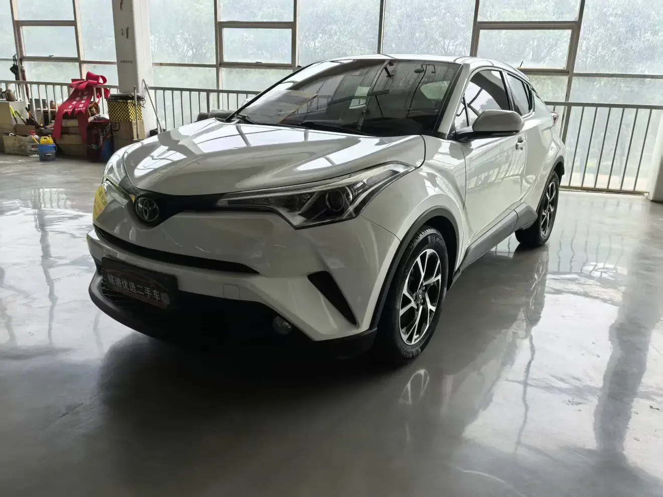Toyota C-HR  из Китая