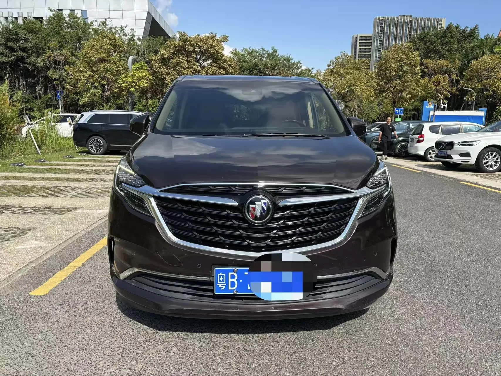 Buick GL8  из Китая