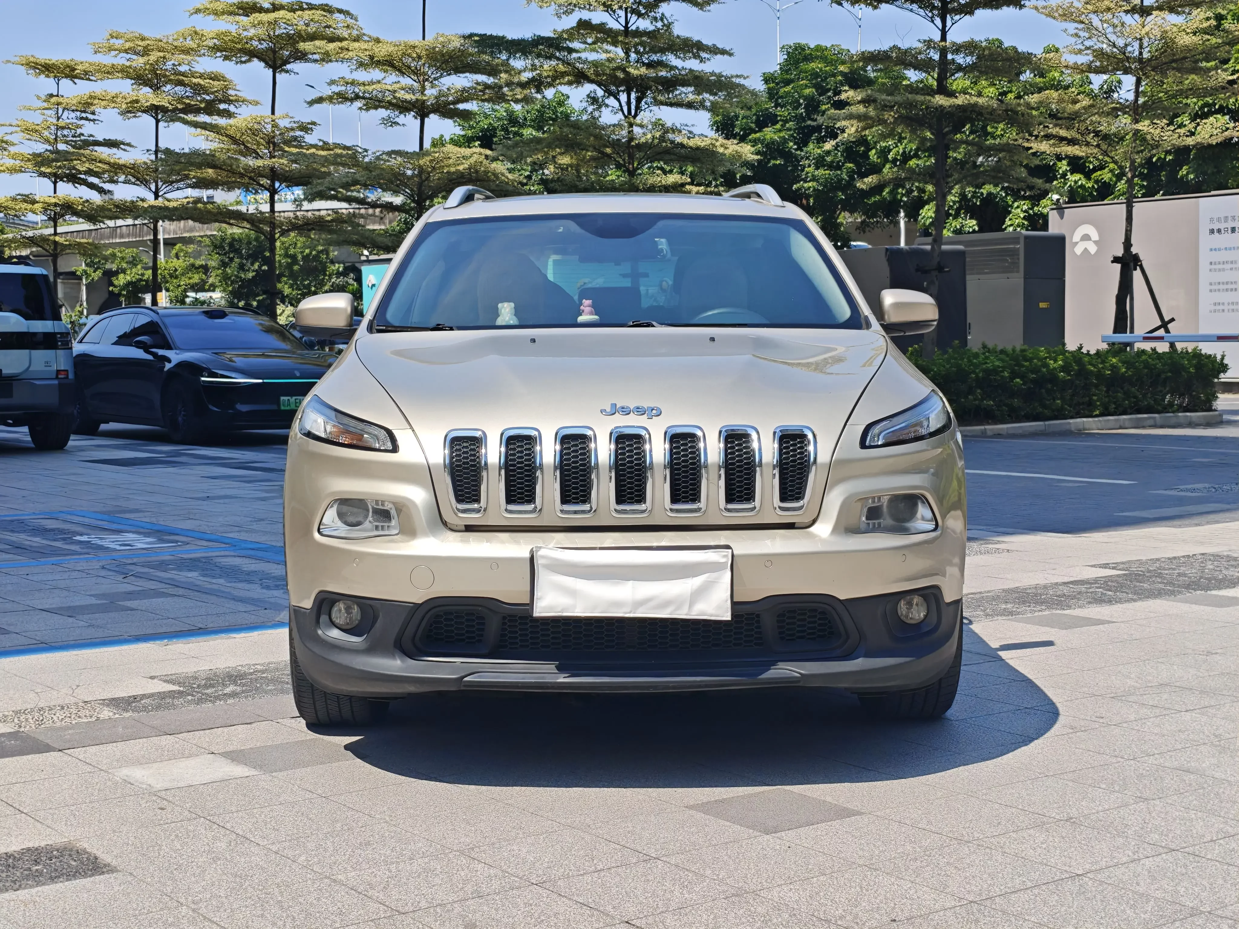 Jeep Cherokee  из Китая