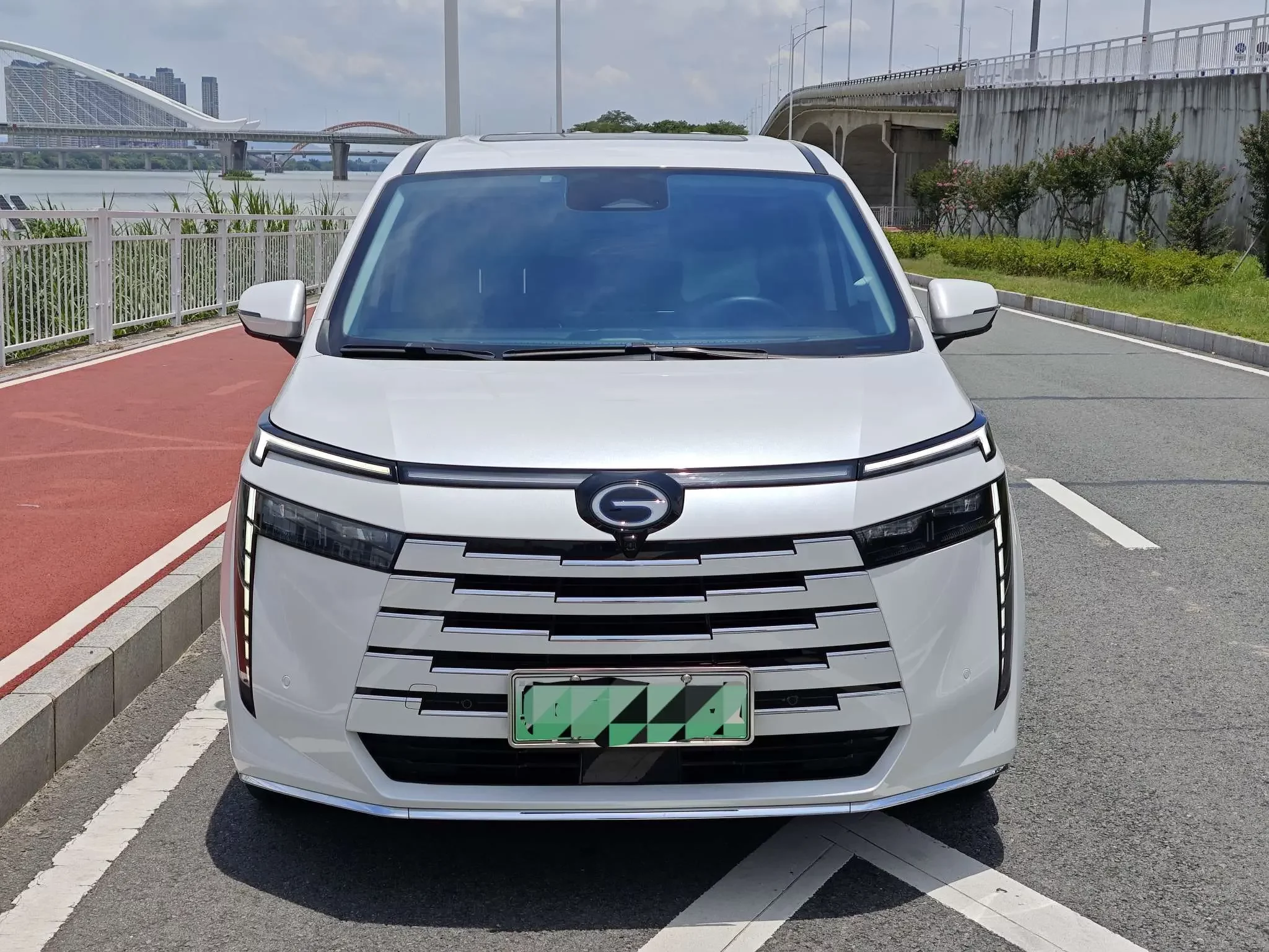 GAC Trumpchi E8 PHEV  из Китая