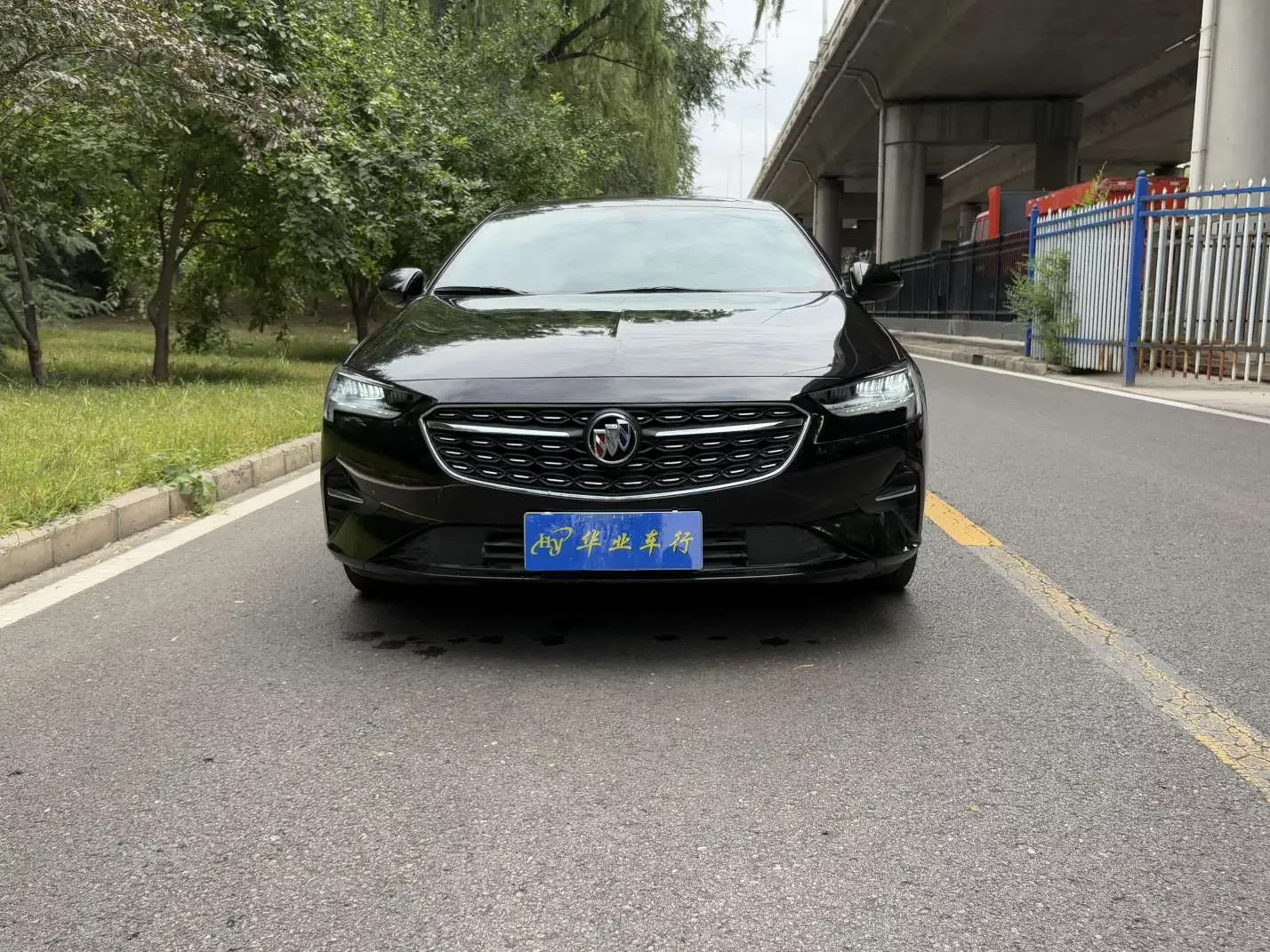Buick Majesty  из Китая