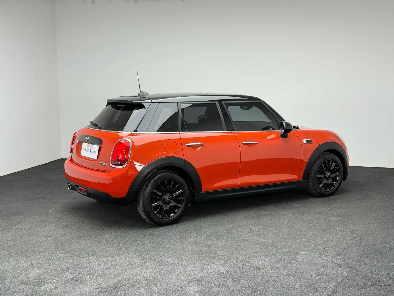 MINI 
