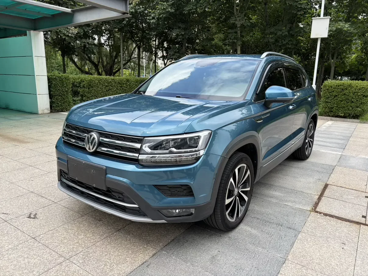 Volkswagen Tharu