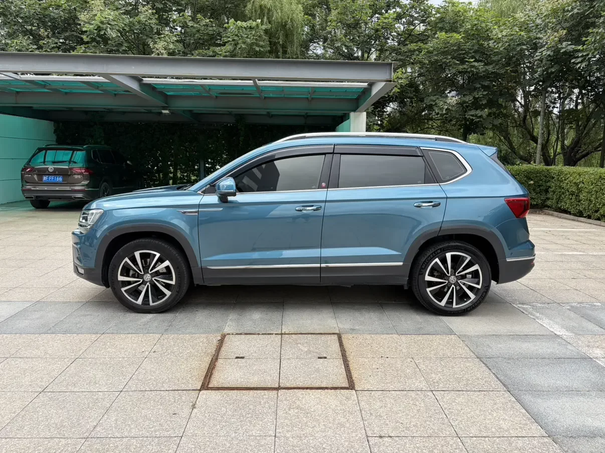 Volkswagen Tharu
