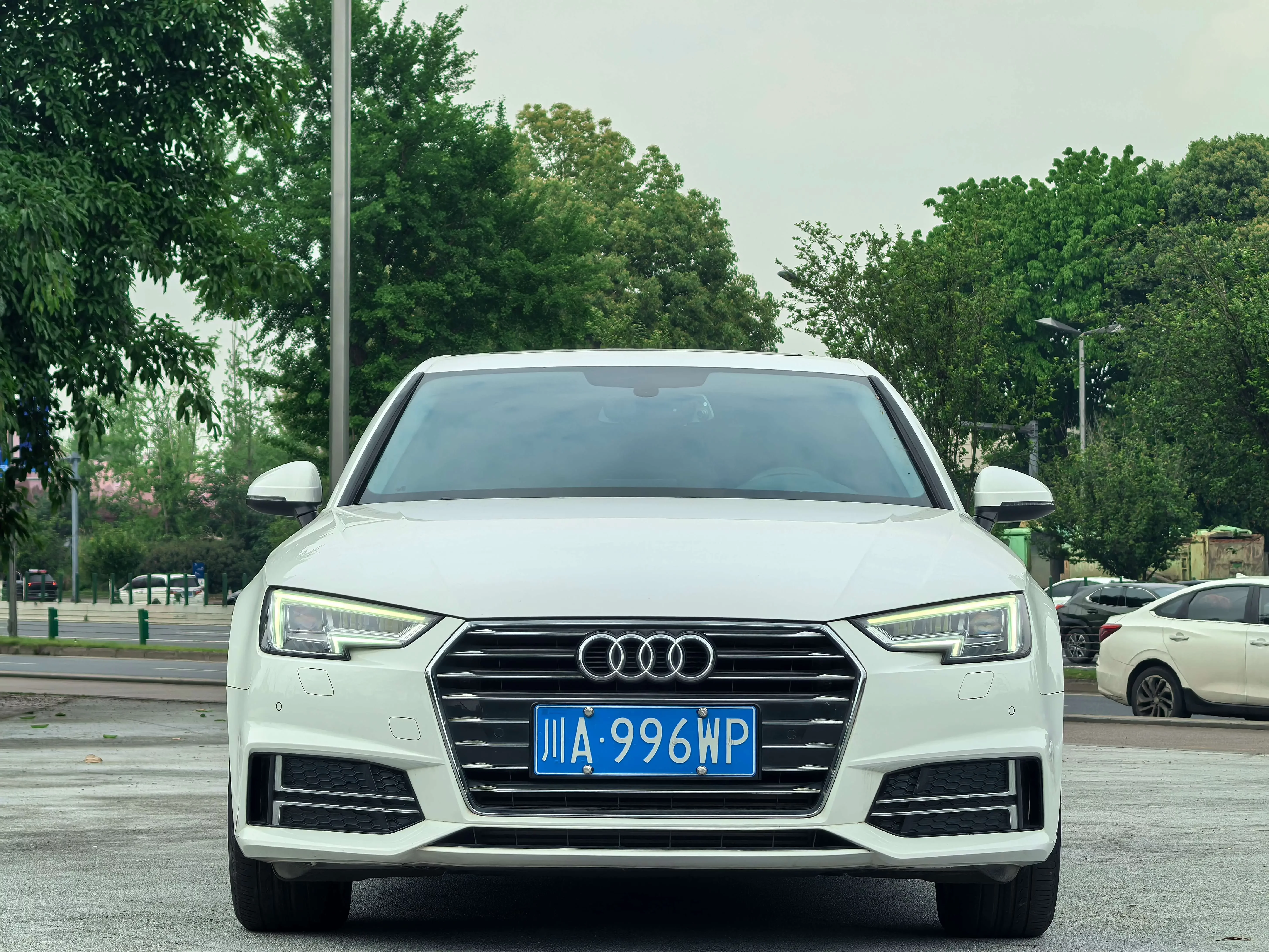 Audi A4L  из Китая