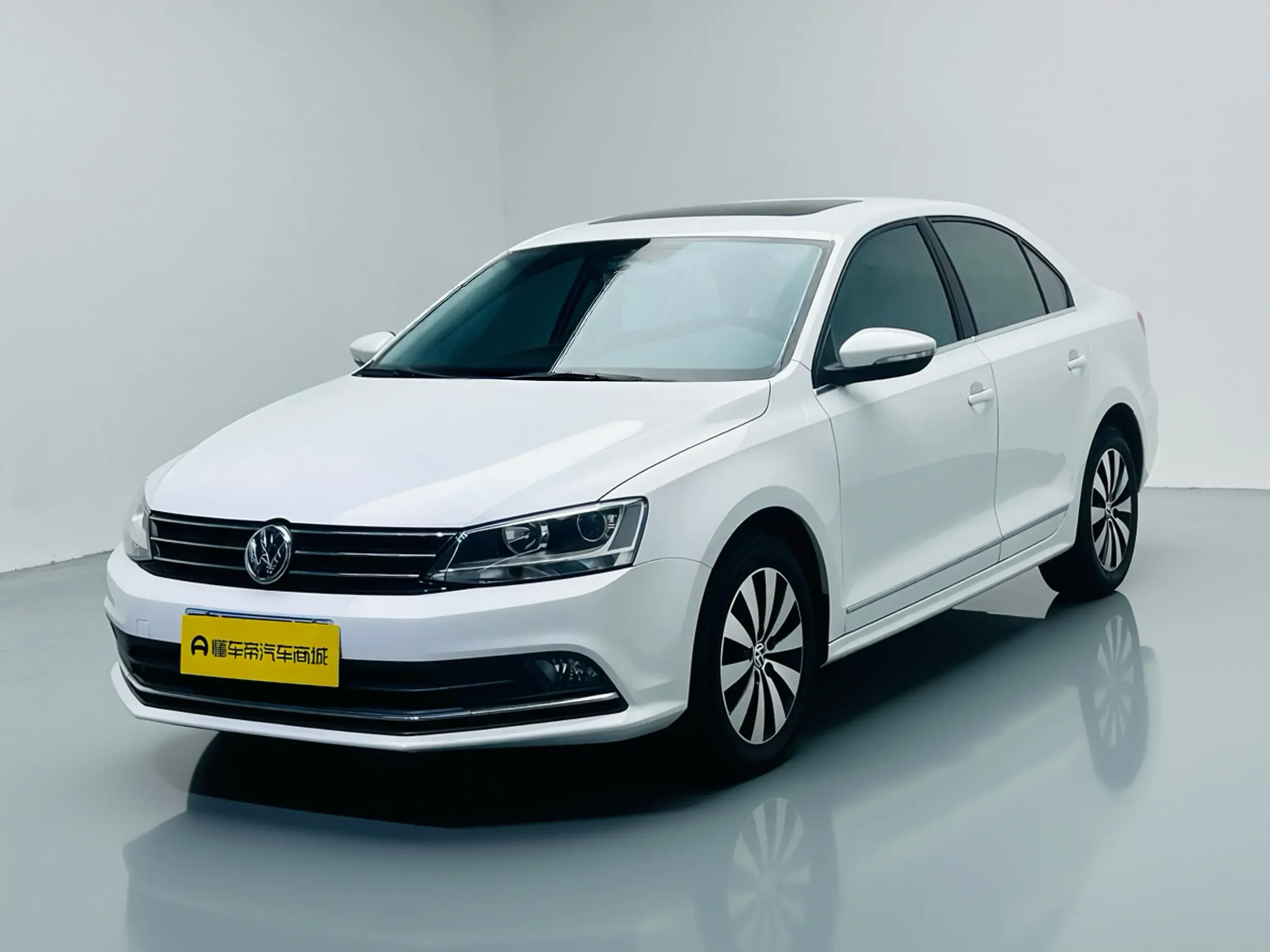 Volkswagen Sagitar  из Китая