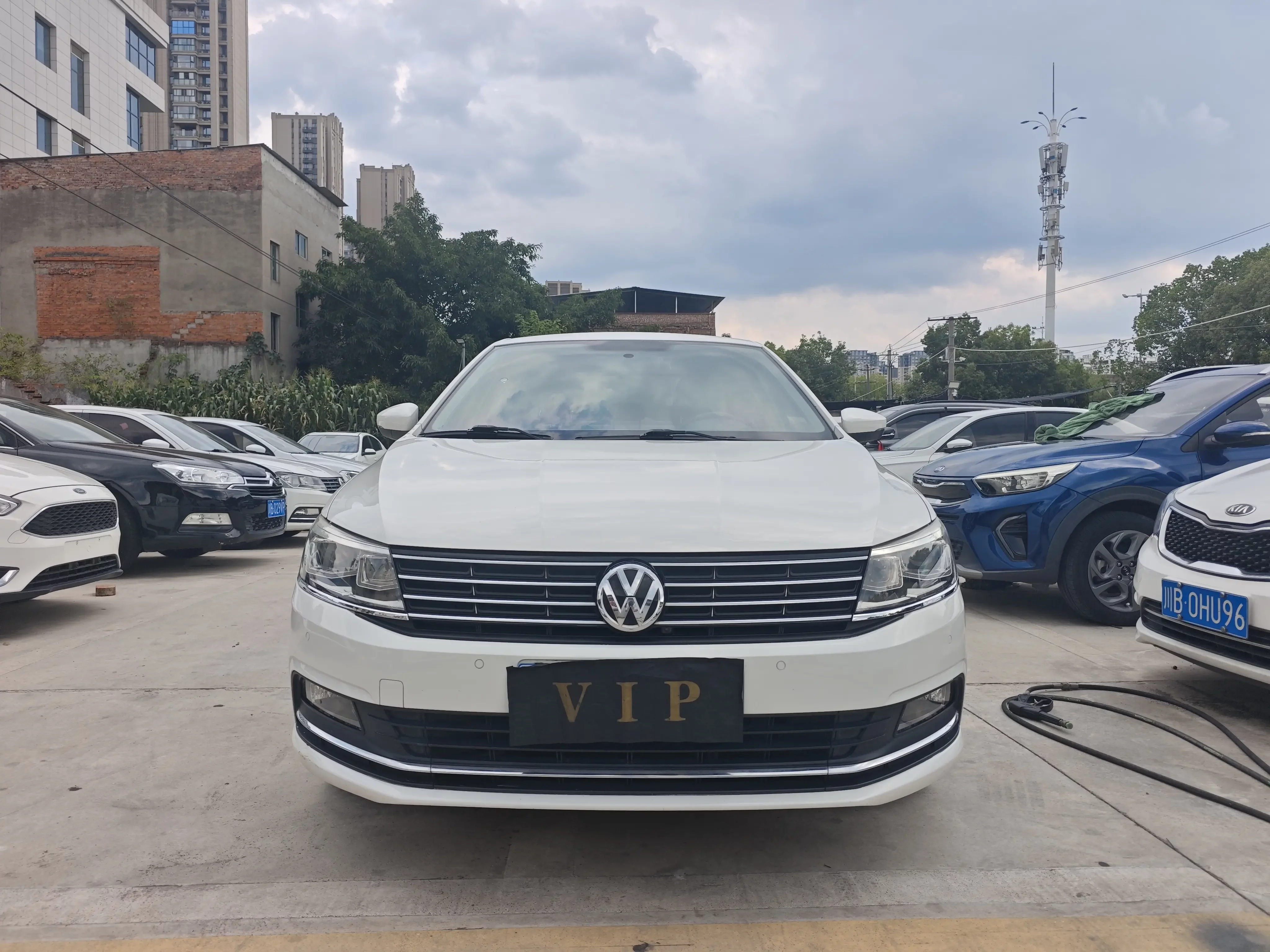 Volkswagen Lavida  из Китая