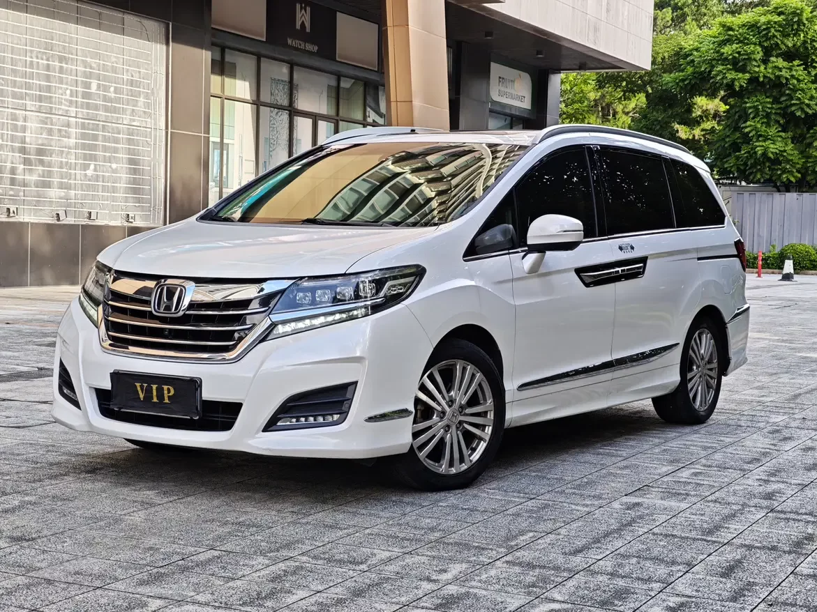 Honda Elysion (Alison)  из Китая