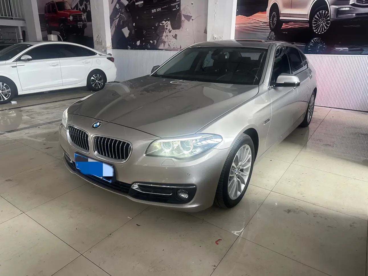 BMW 5 Series  из Китая