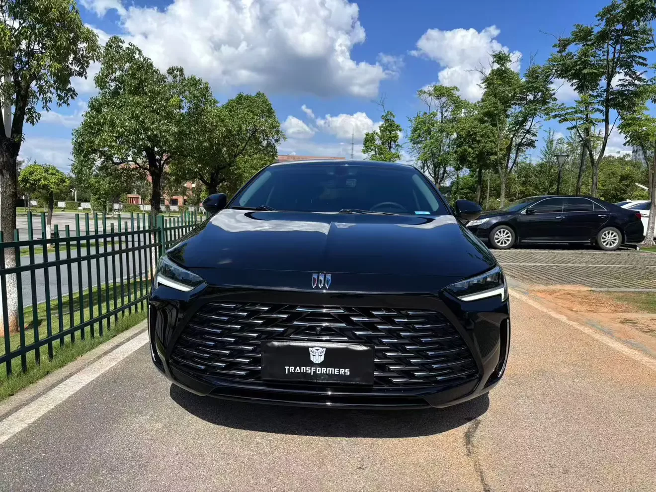 Buick Majesty  из Китая