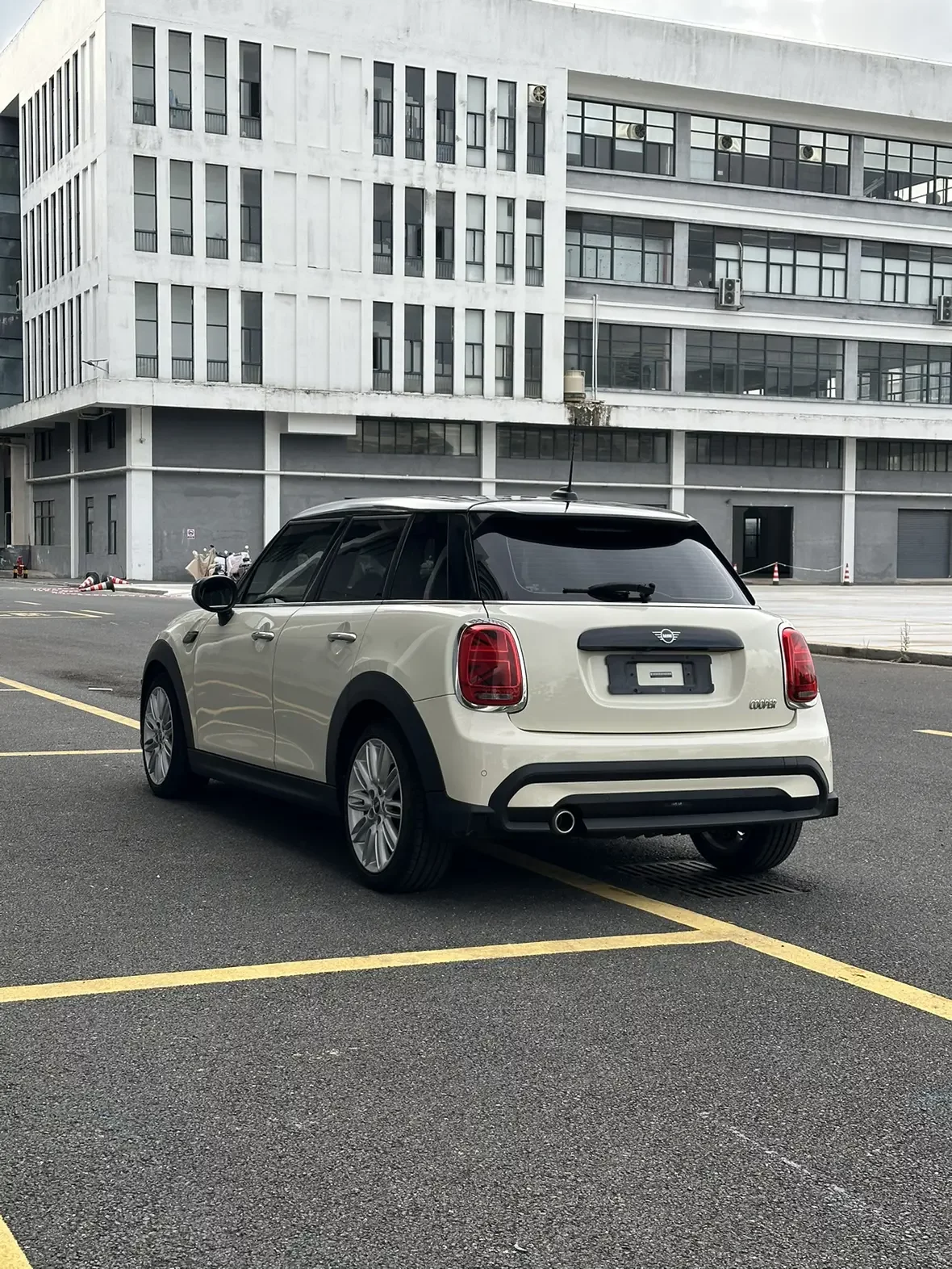 MINI MINI