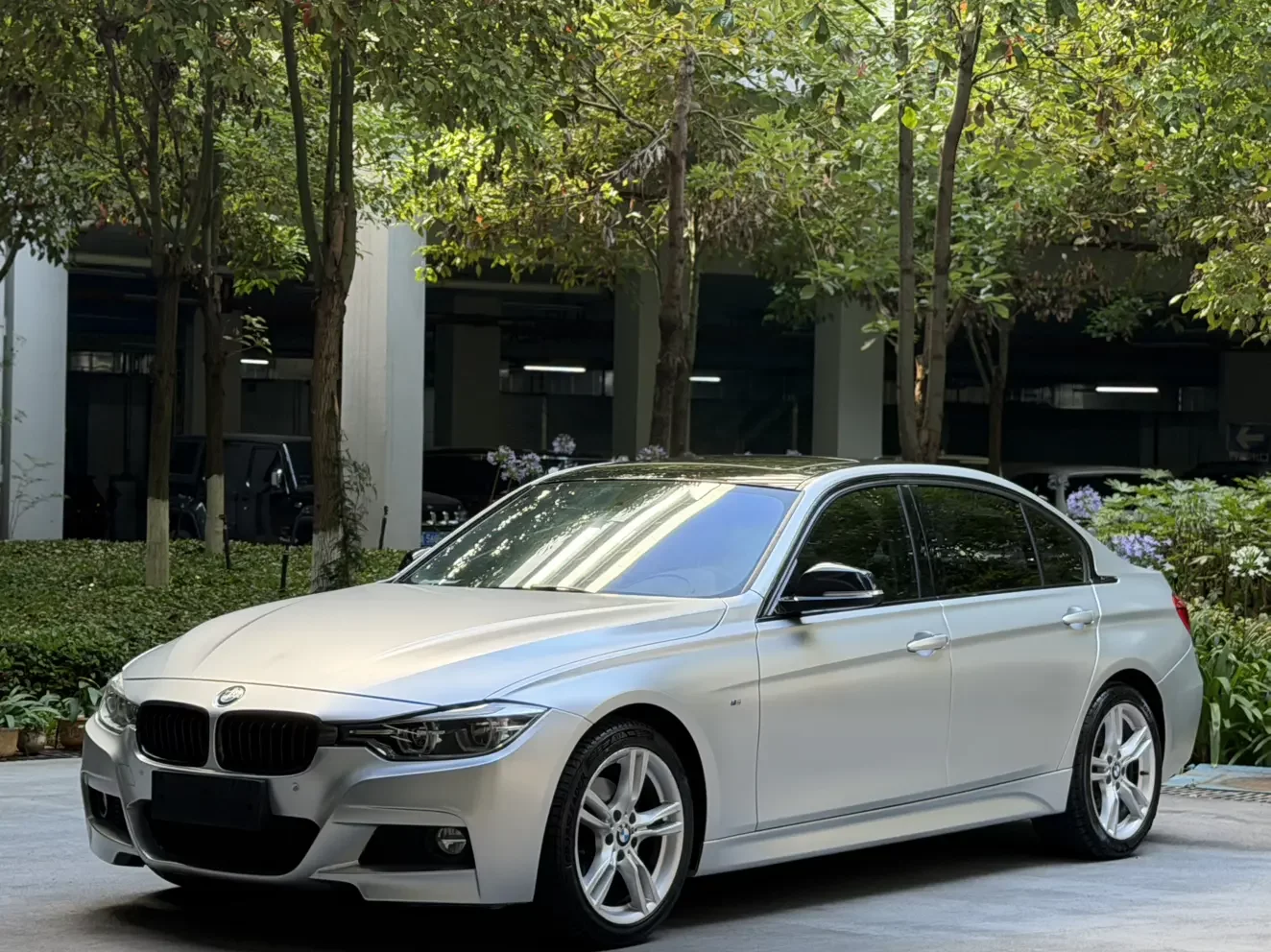 BMW 3 Series  из Китая