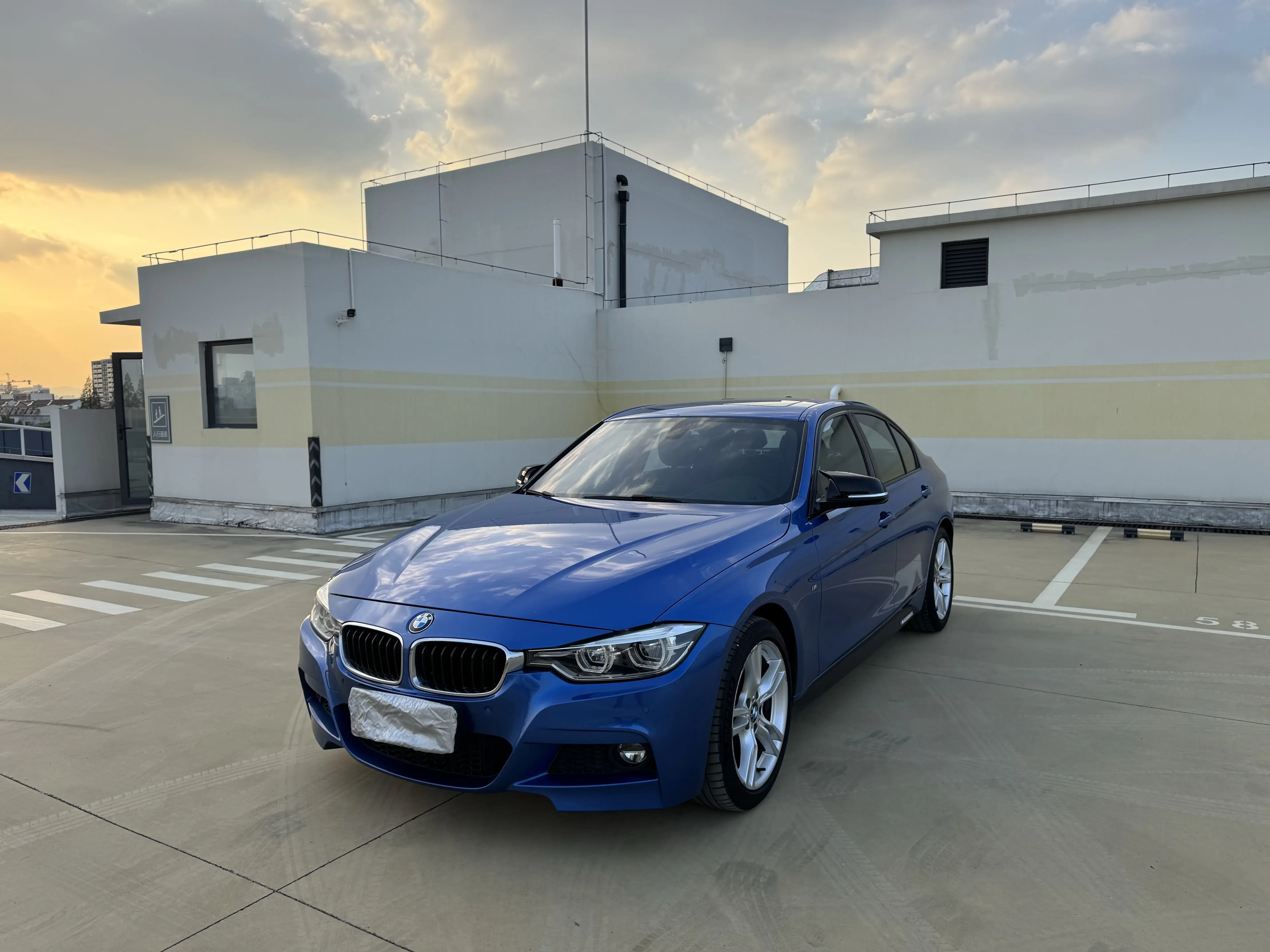 BMW 3 Series  из Китая