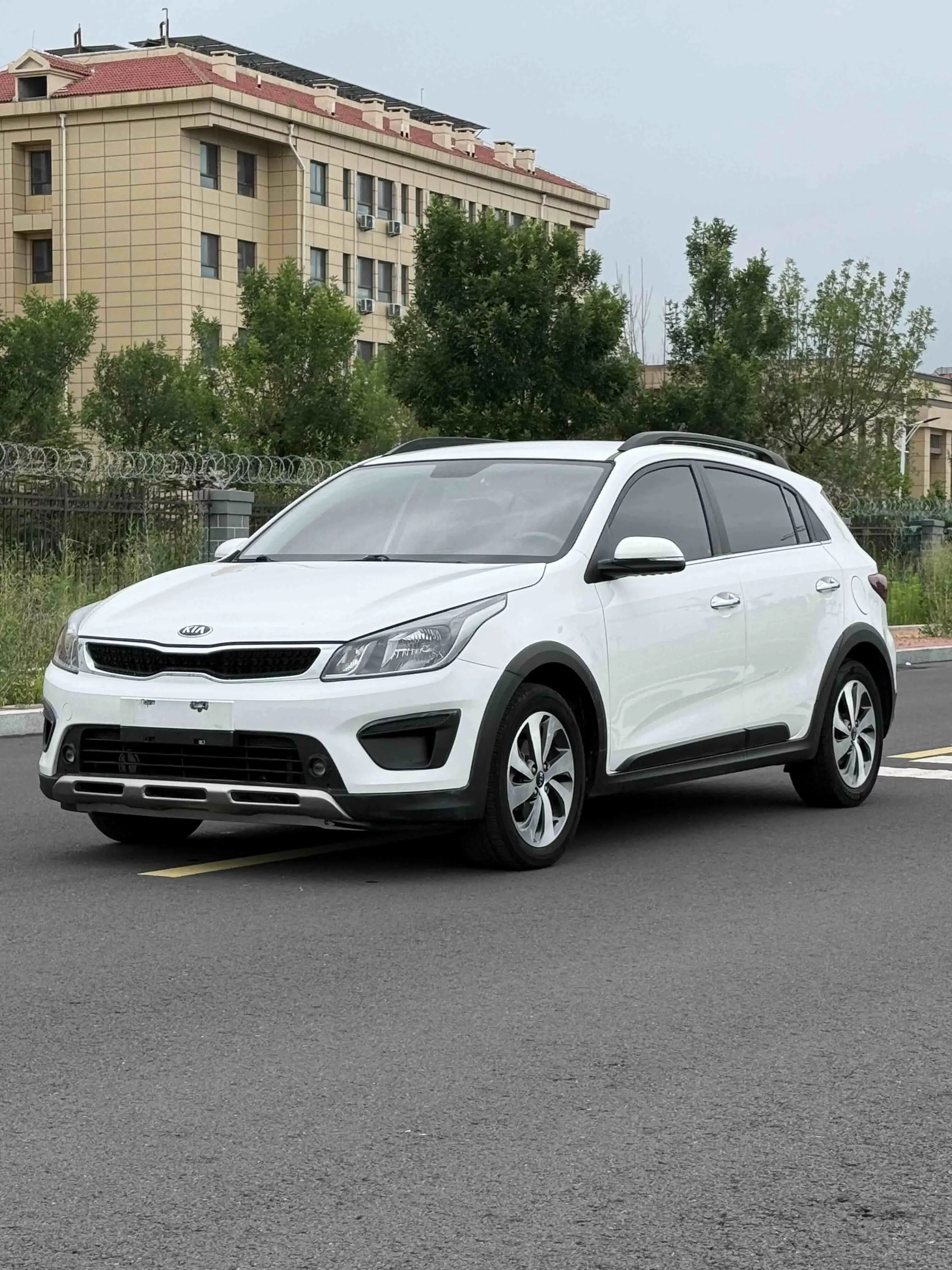 Kia KX CROSS  из Китая