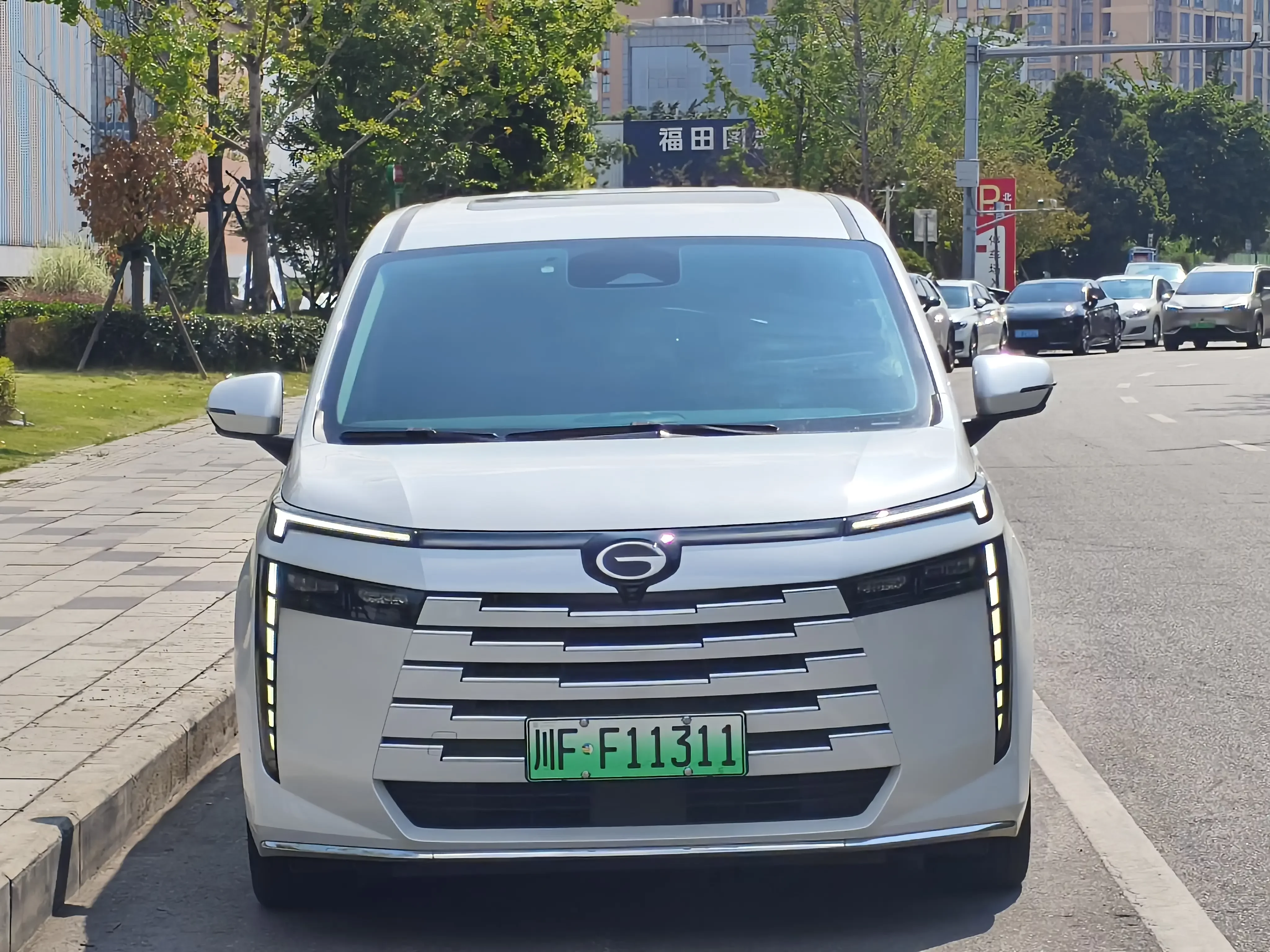 GAC Trumpchi E8 PHEV  из Китая
