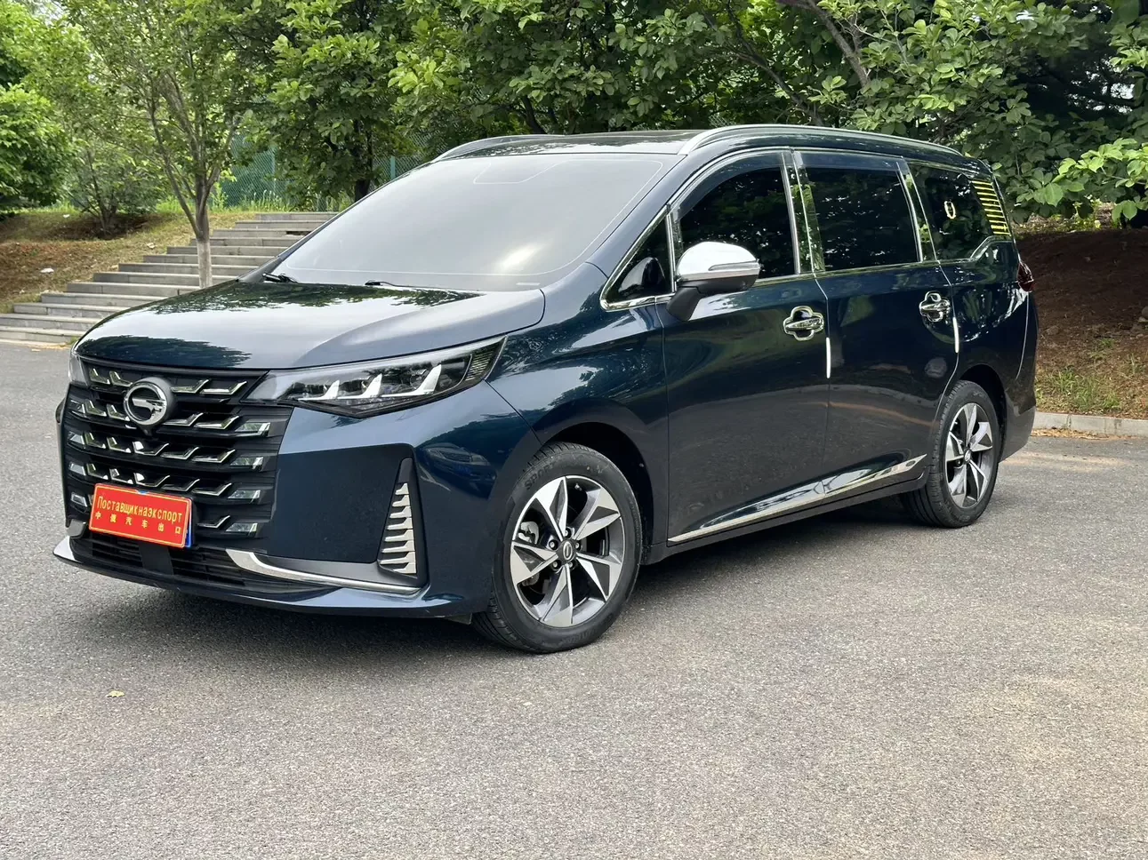 GAC Trumpchi M6  из Китая