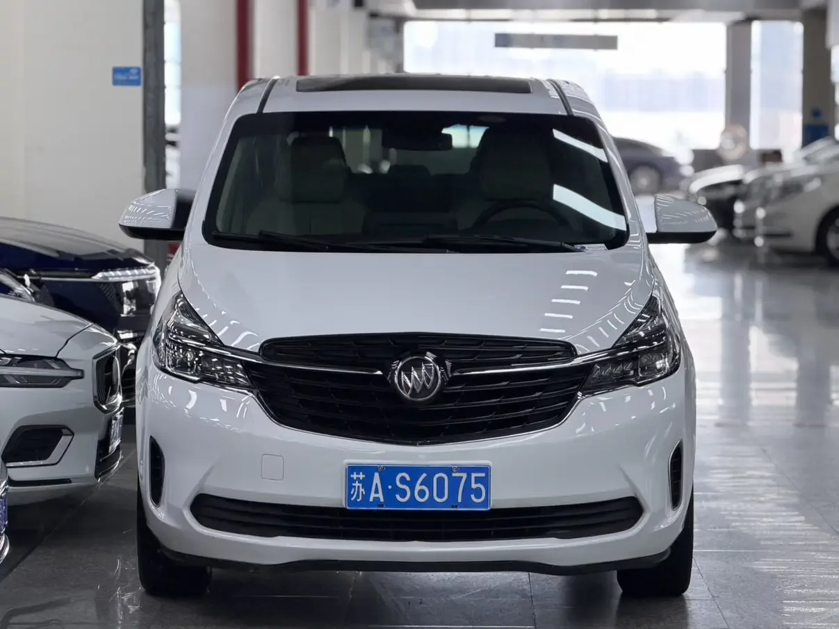 Buick GL8  из Китая