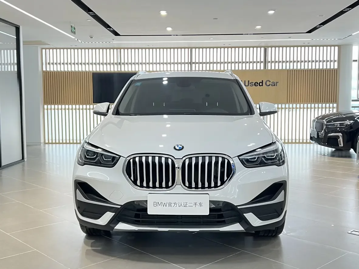BMW X1  из Китая
