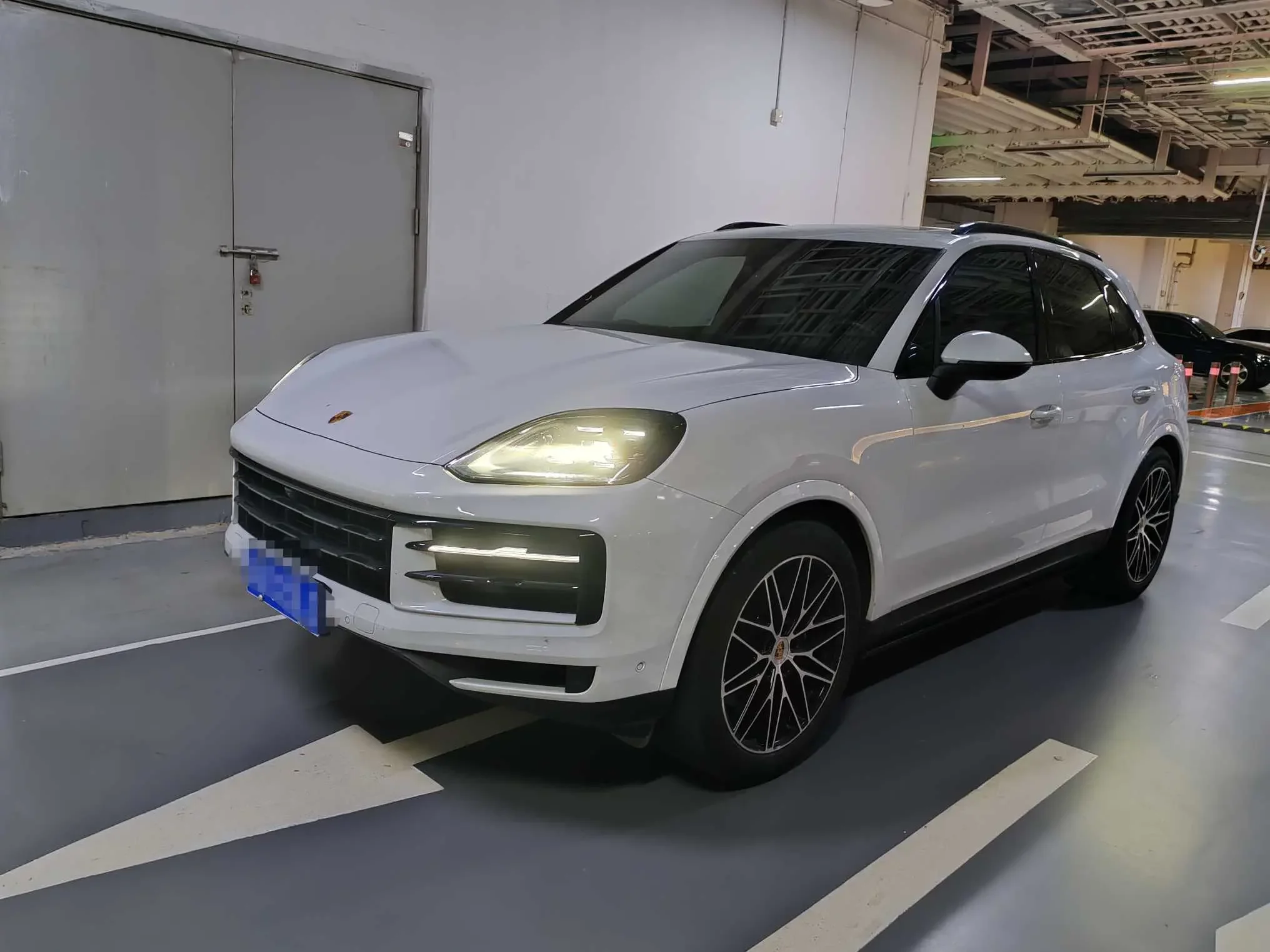 Porsche Cayenne  из Китая