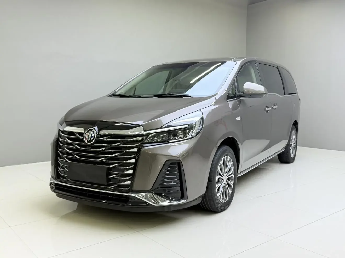 Buick GL8  из Китая