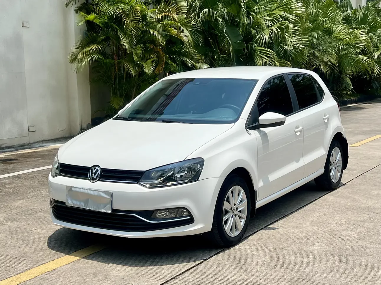 Volkswagen Polo  из Китая