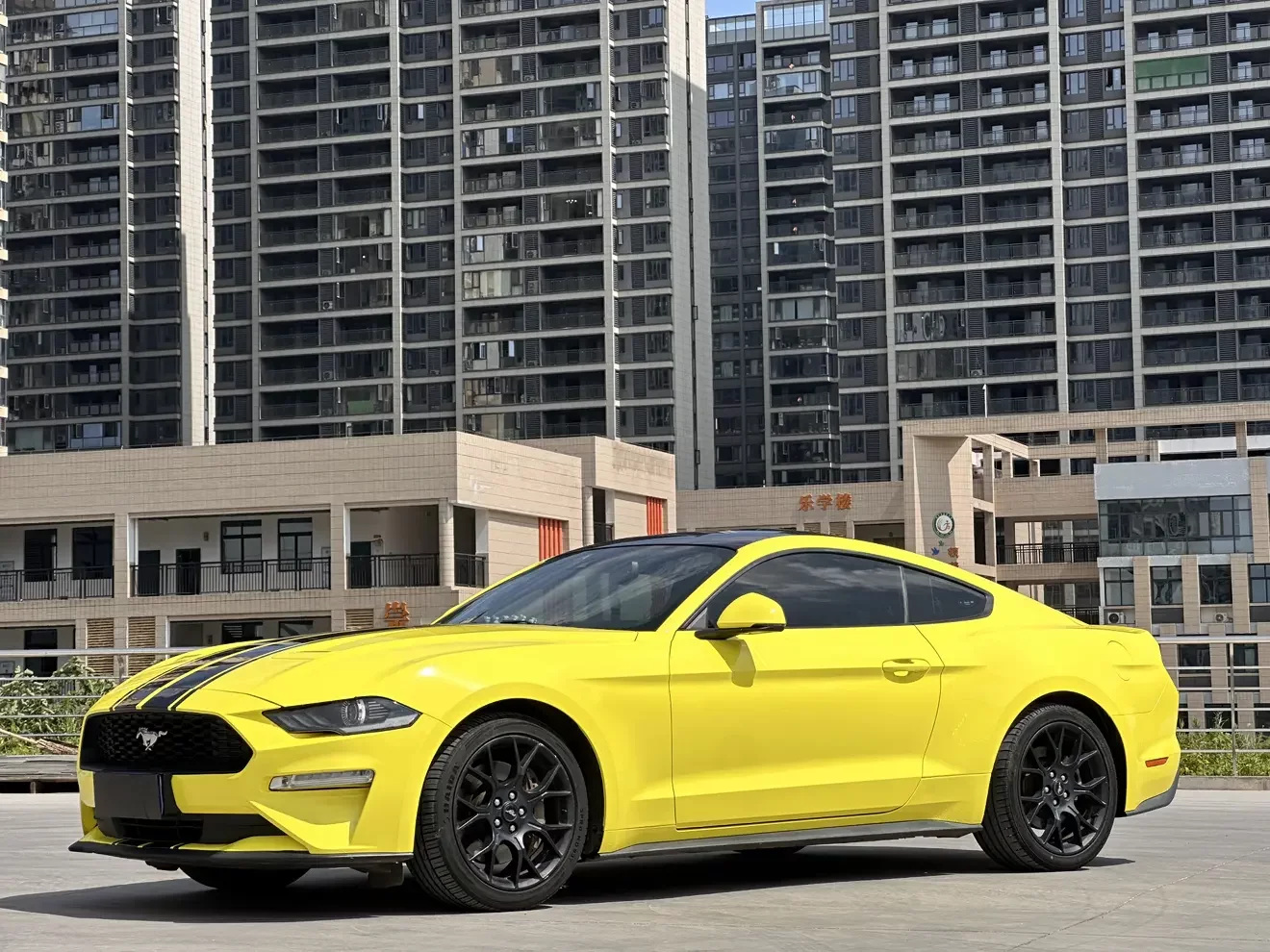 Ford Mustang  из Китая