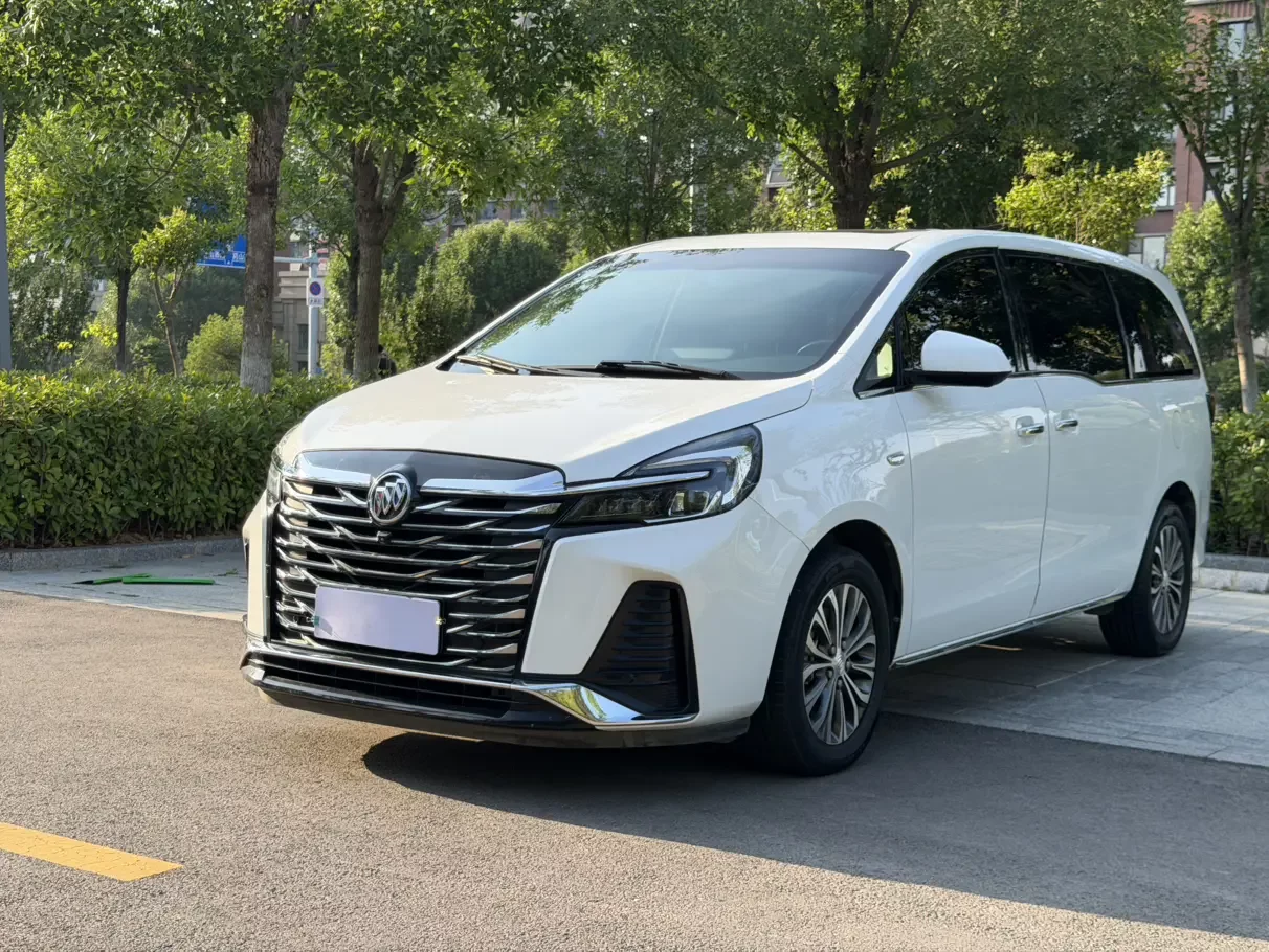 Buick GL8  из Китая