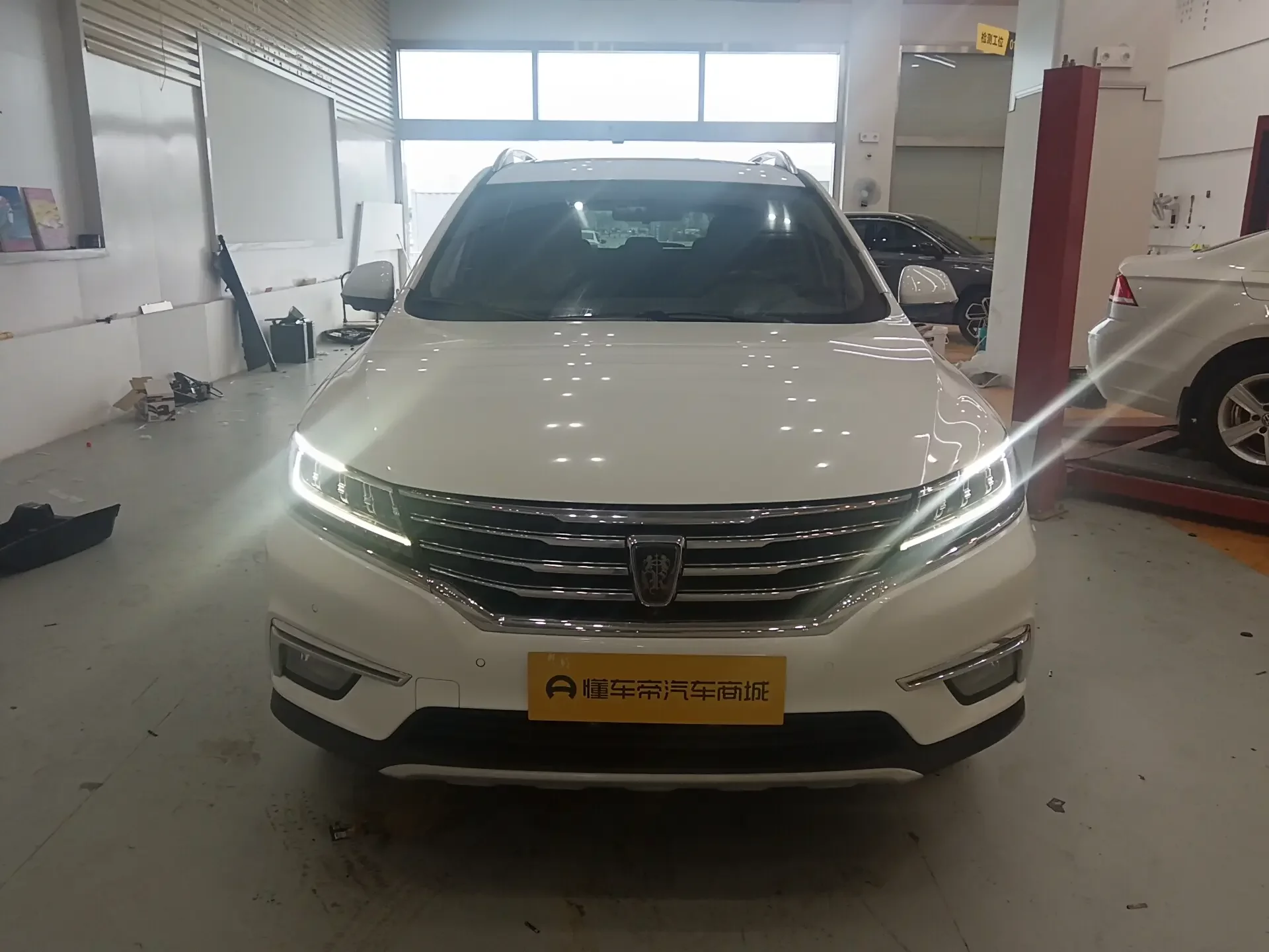 Roewe RX5  из Китая