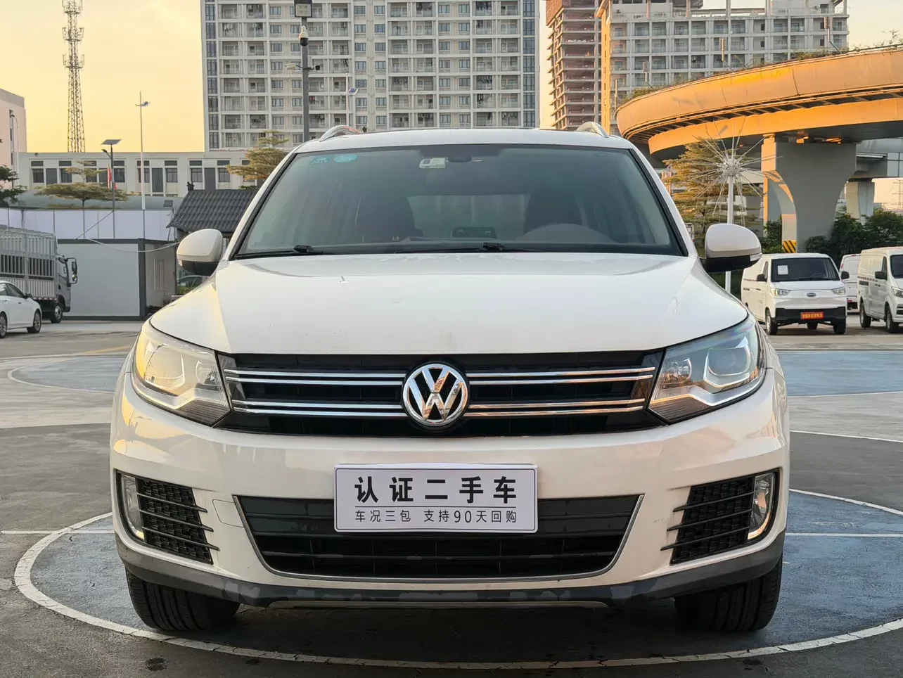 Volkswagen Tiguan  из Китая