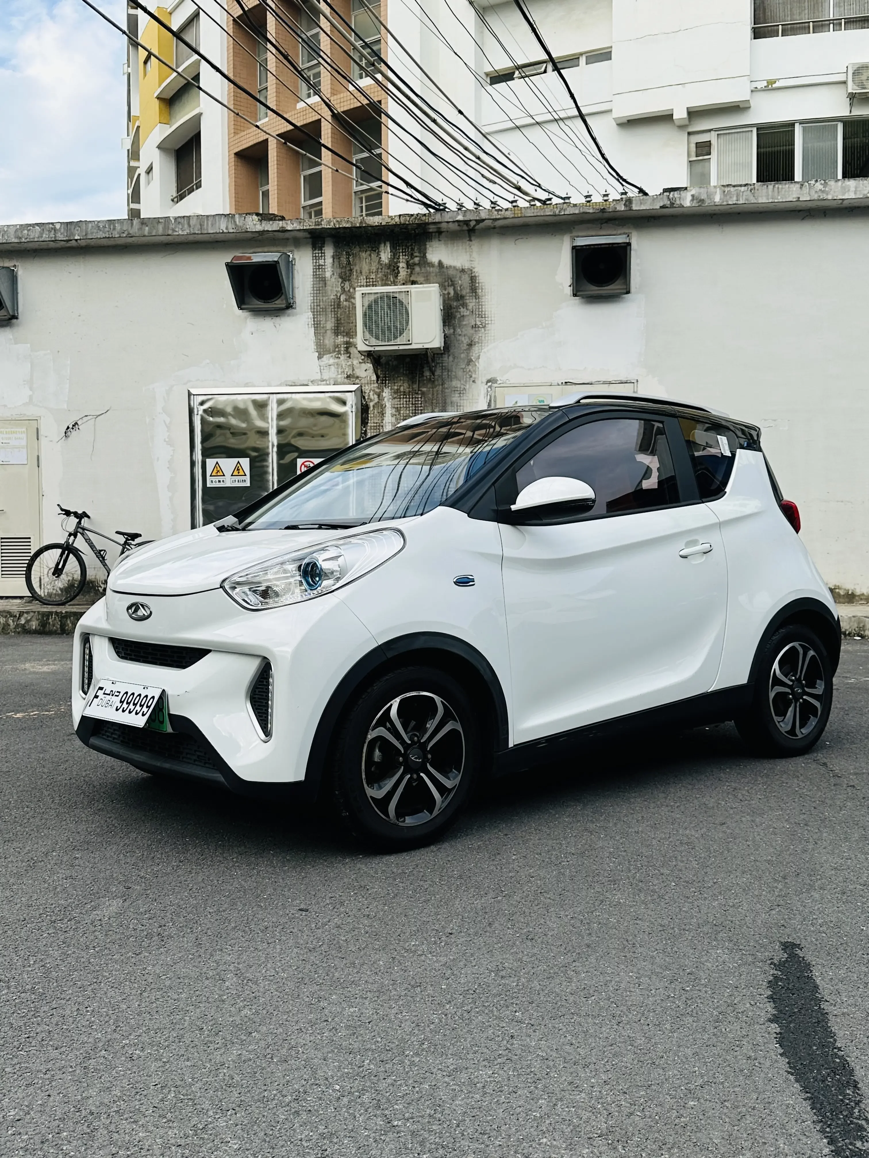Chery QQ eQ1 (little ant)  из Китая
