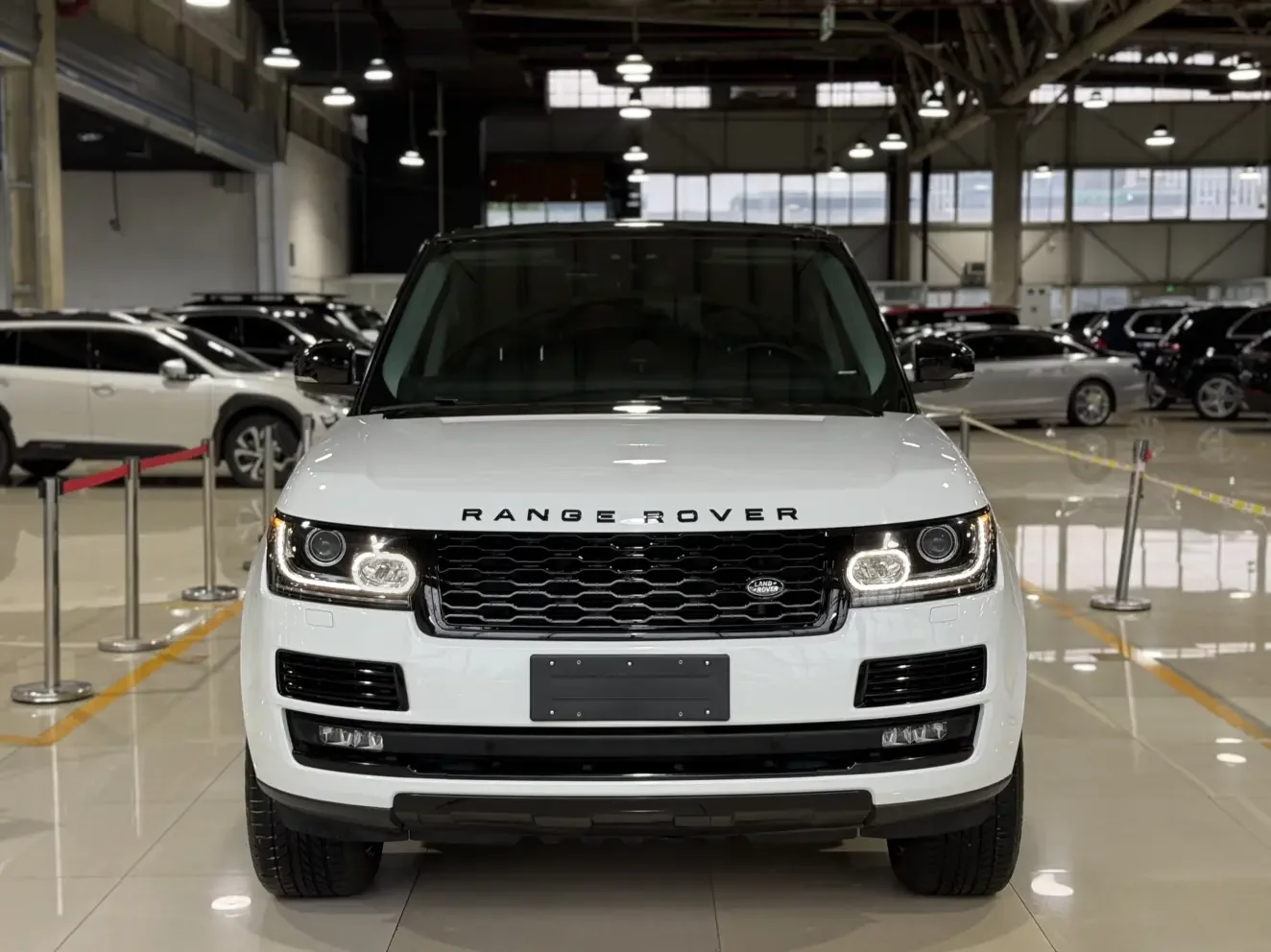 Land Rover range rover  из Китая