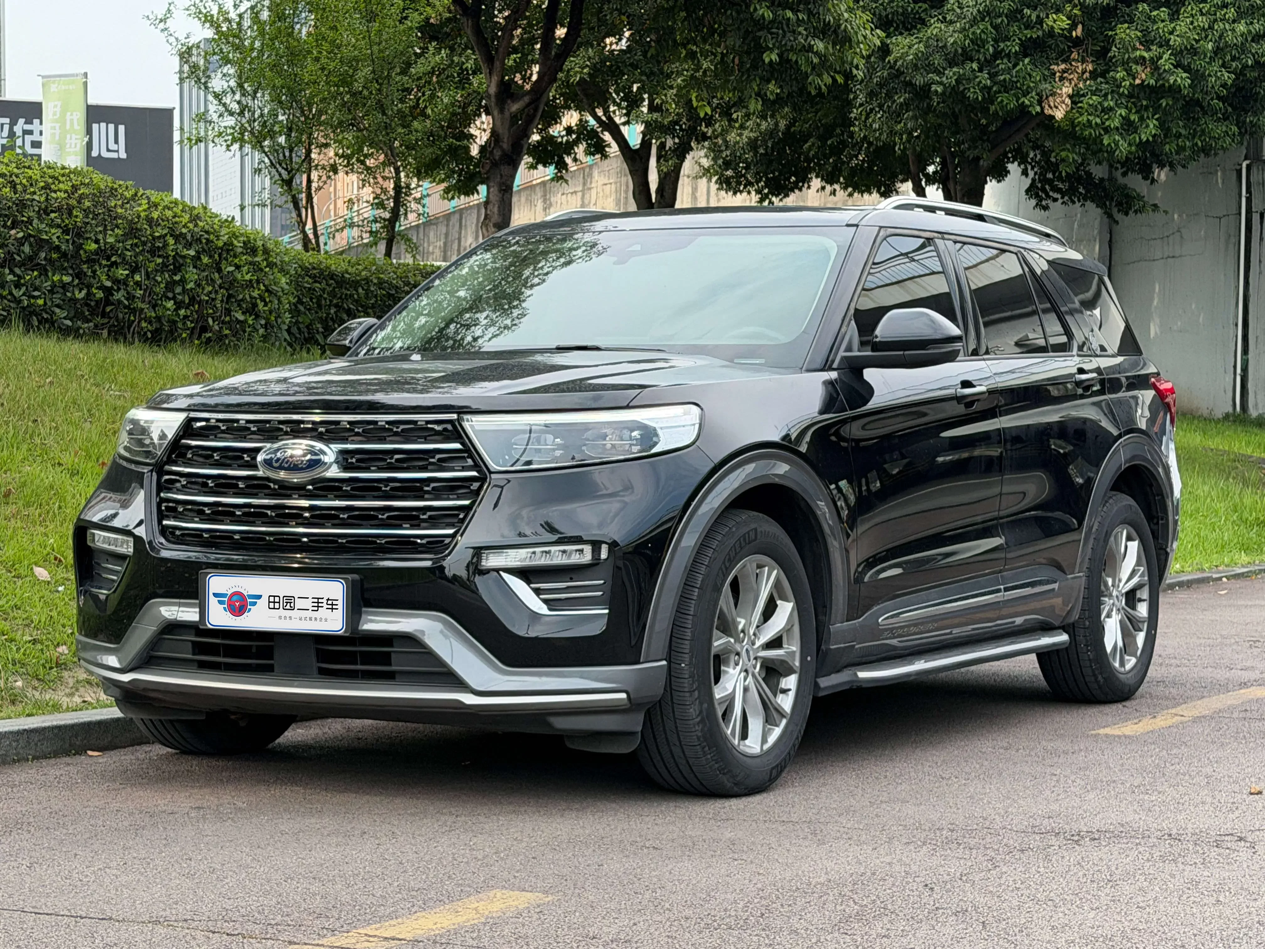 Ford Explorer  из Китая