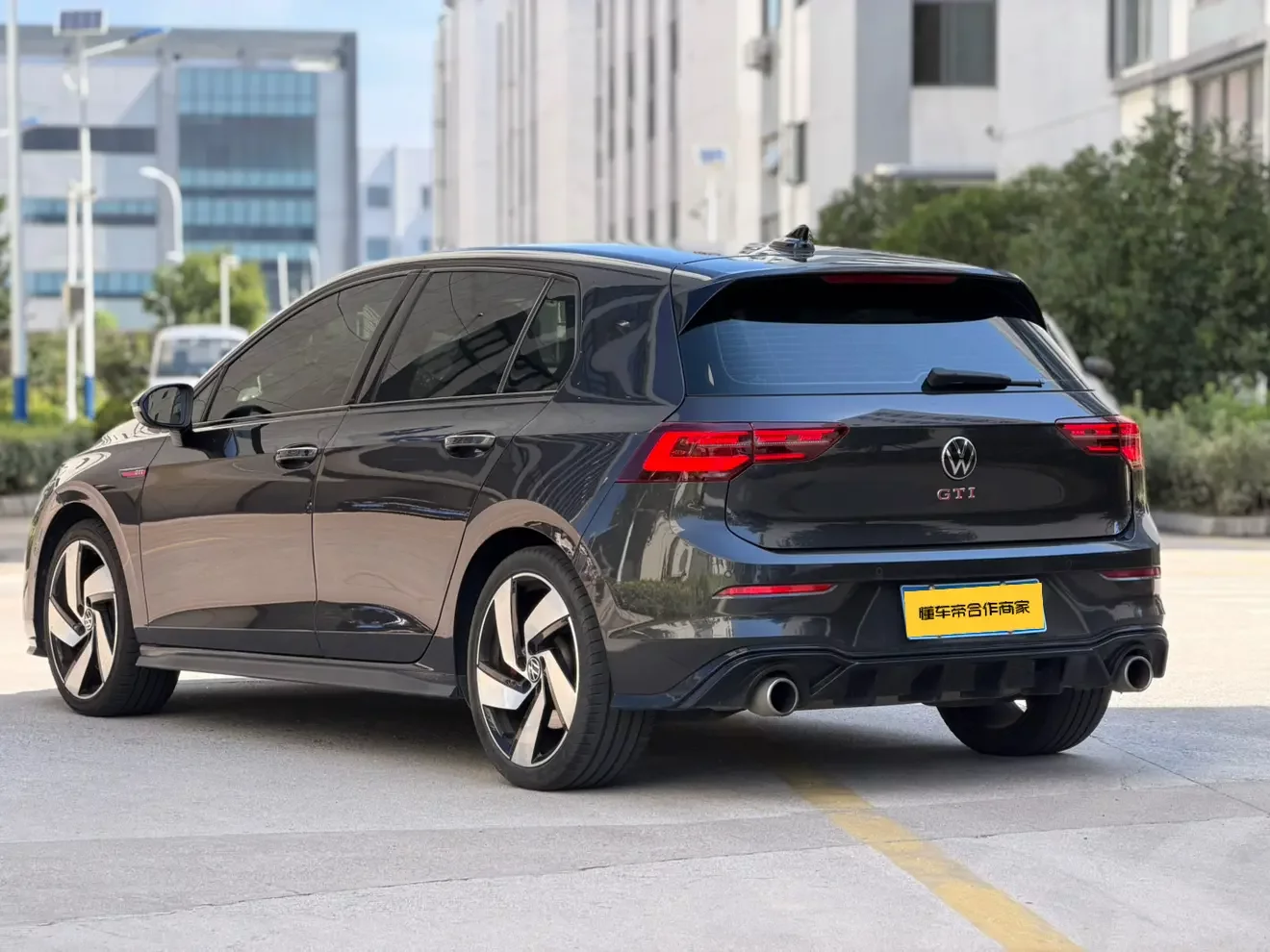 Volkswagen Golf GTI