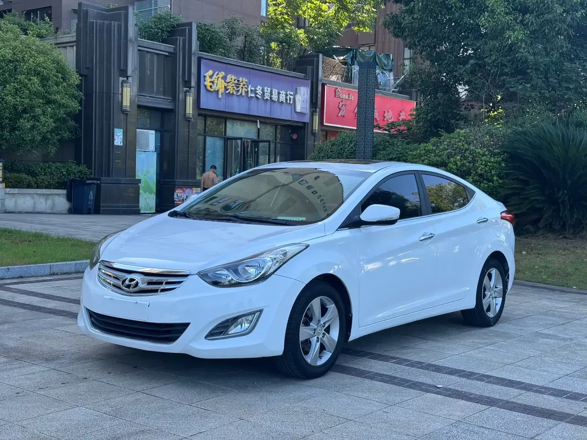 Hyundai Elantra  из Китая