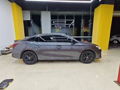 MG 5 Scorpio