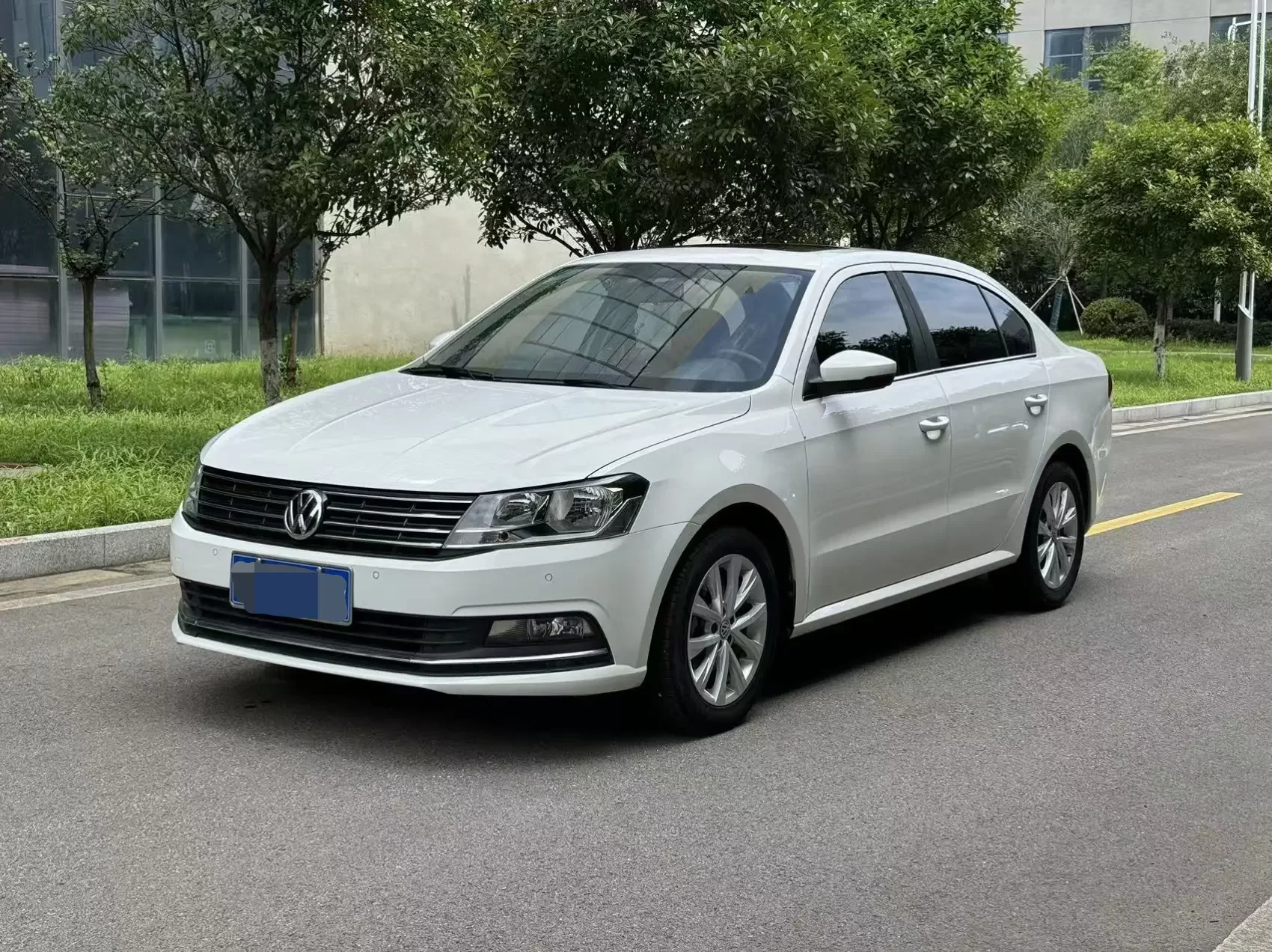 Volkswagen Lavida  из Китая