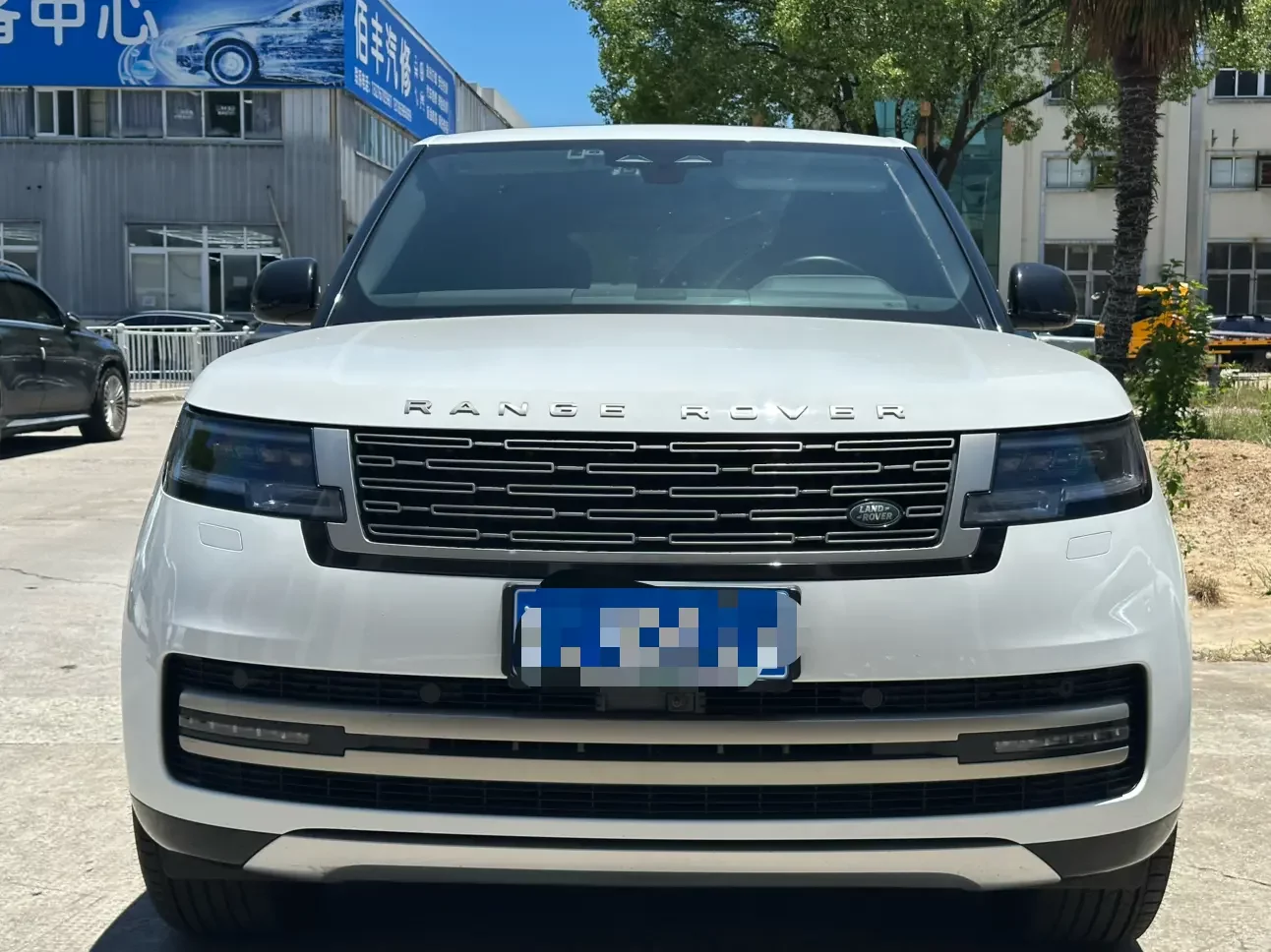 Land Rover range rover  из Китая