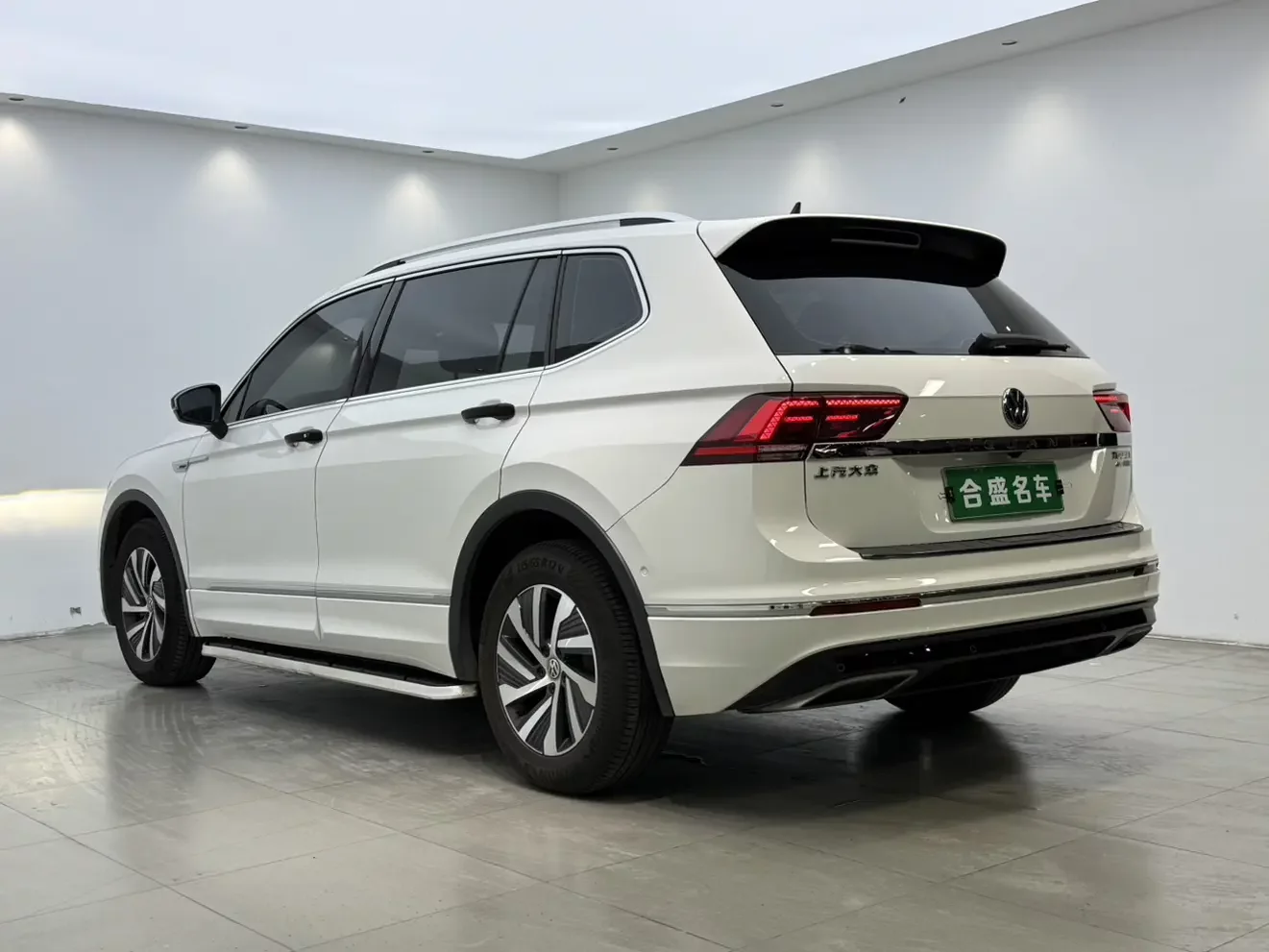 Volkswagen Tiguan L PHEV