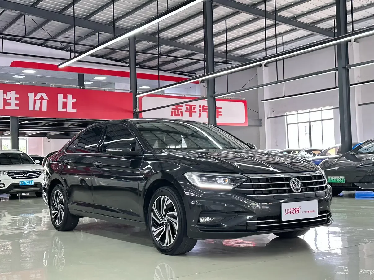 Volkswagen Sagitar
