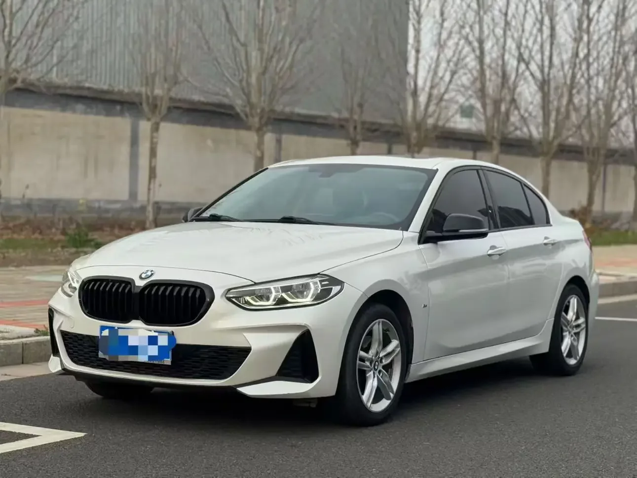 BMW 1 Series  из Китая