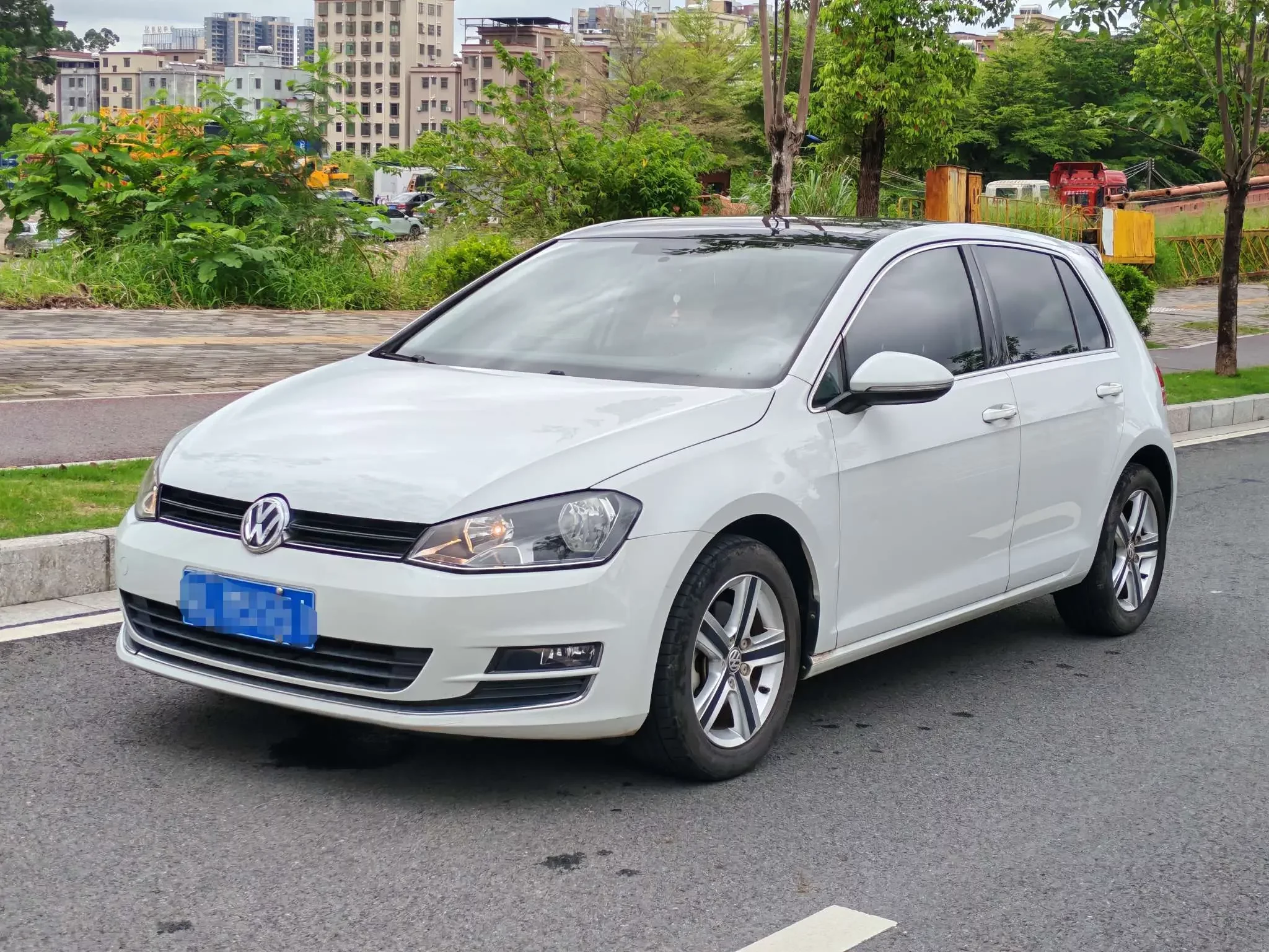 Volkswagen golf  из Китая