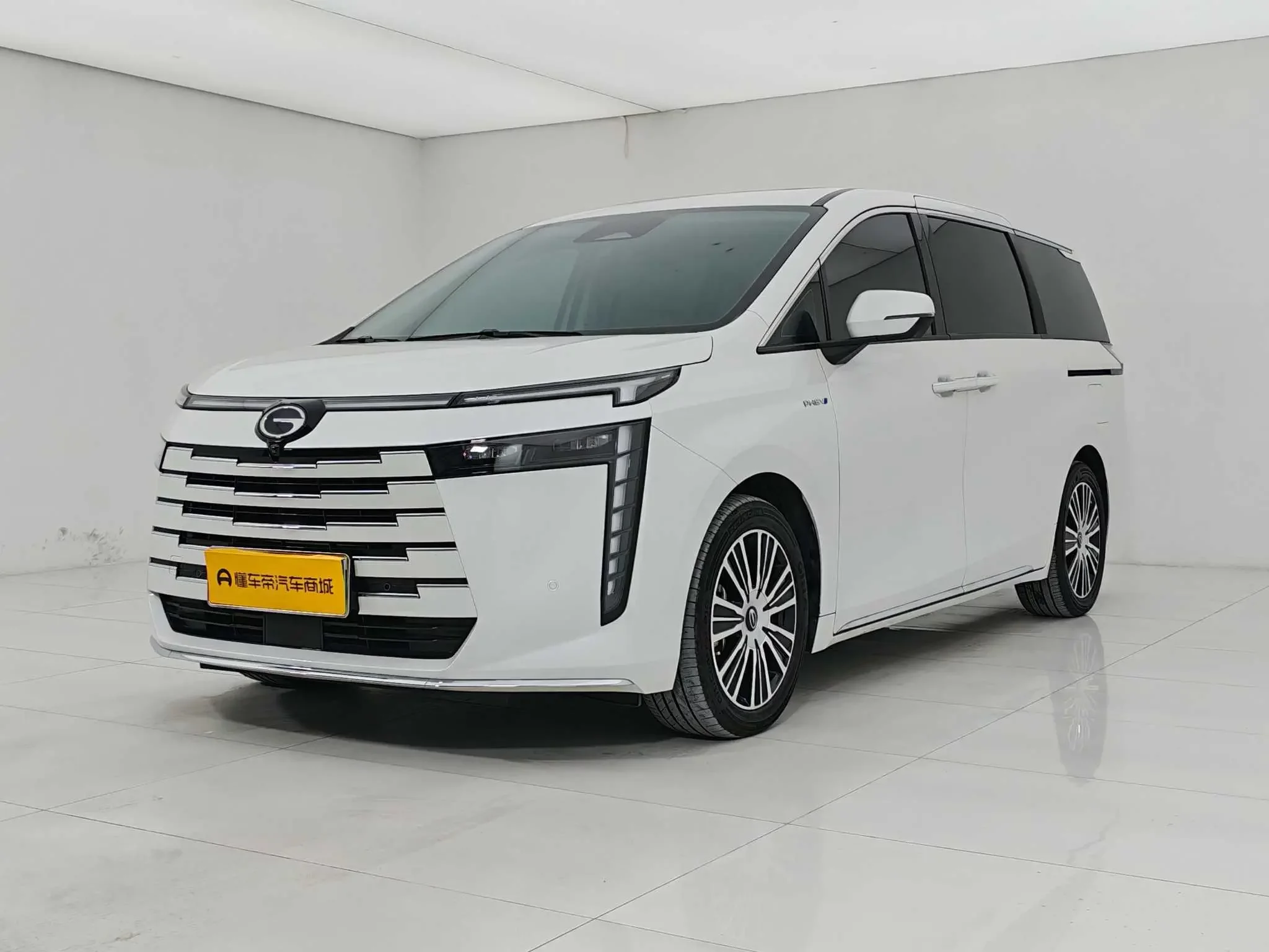 GAC Trumpchi E8 PHEV  из Китая