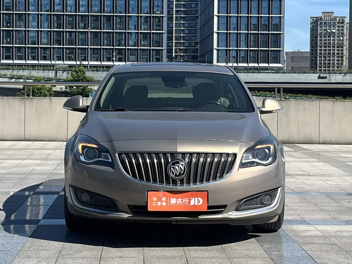 Buick Majesty  из Китая