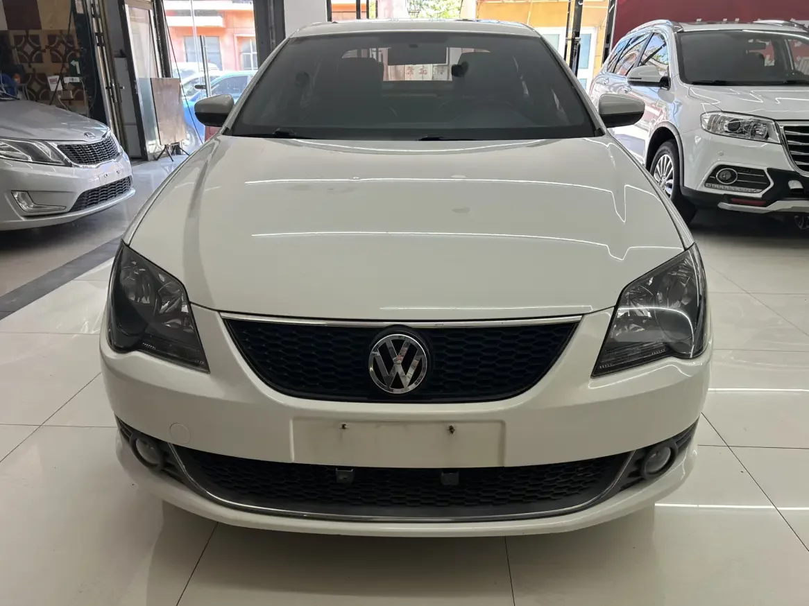 Volkswagen Bora  из Китая