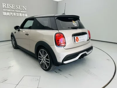 MINI 